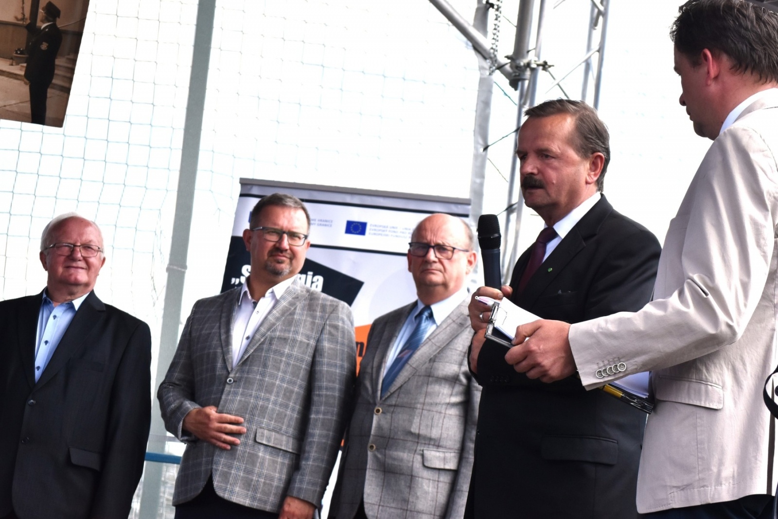 Zdjęcie w galerii na portalu naszwodzislaw.com: Mieszkańcy Gminy Godów podziwiali umiejętności strażaków [FOTO] wiadomości z regionu