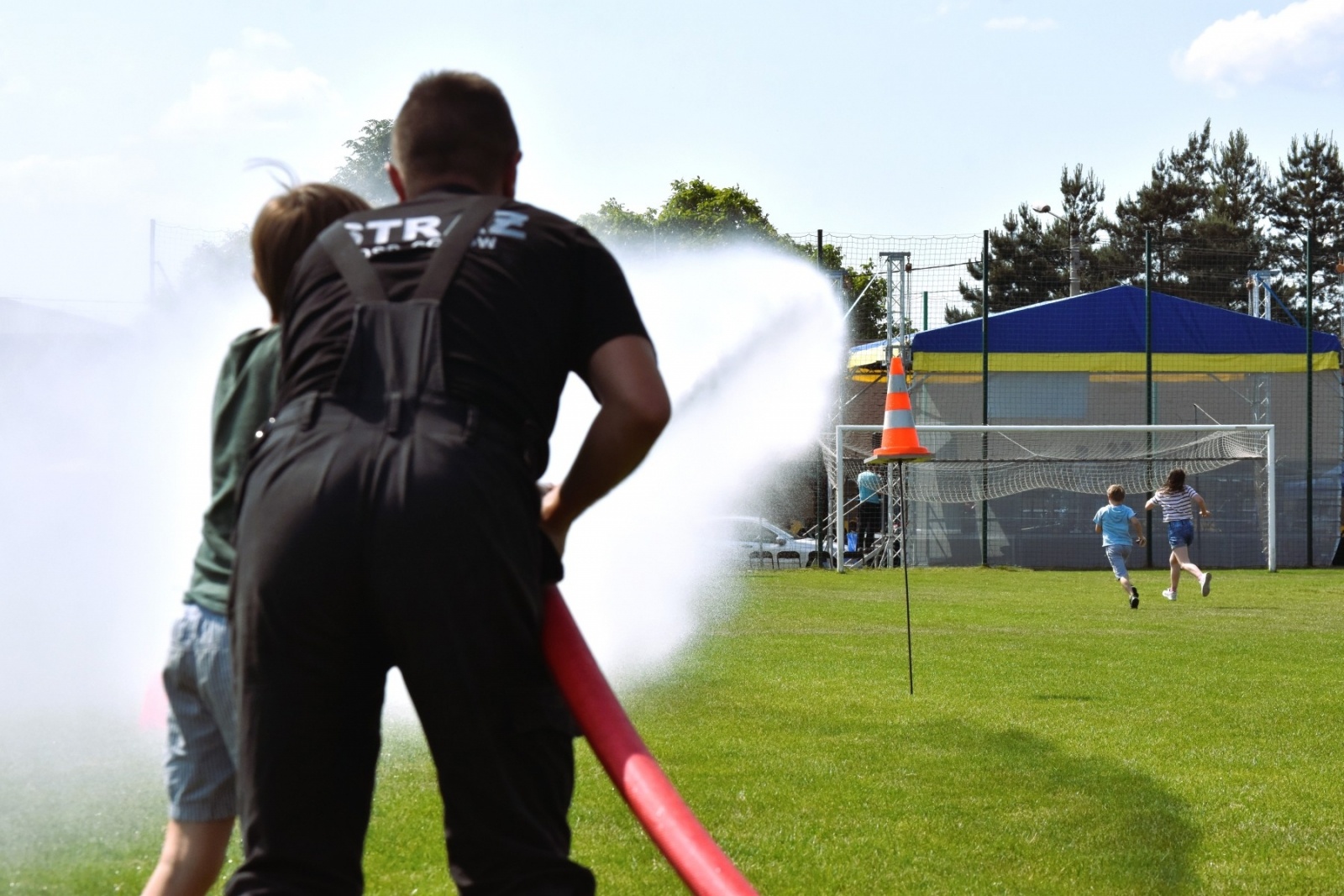 Zdjęcie w galerii na portalu naszwodzislaw.com: Mieszkańcy Gminy Godów podziwiali umiejętności strażaków [FOTO] wiadomości z regionu