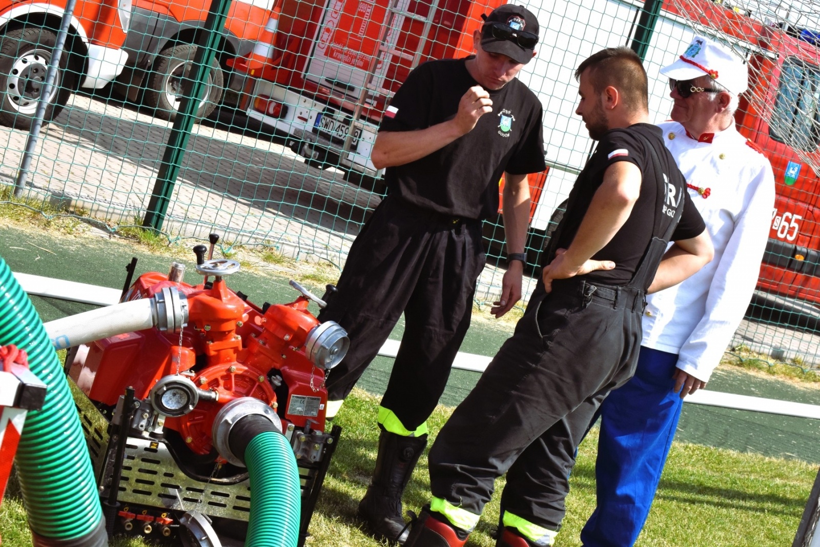 Zdjęcie w galerii na portalu naszwodzislaw.com: Mieszkańcy Gminy Godów podziwiali umiejętności strażaków [FOTO] wiadomości z regionu