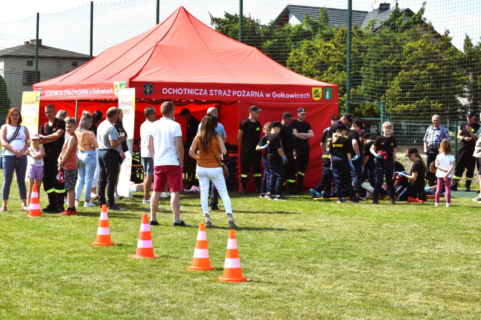 Zdjęcie w galerii na portalu naszwodzislaw.com: Mieszkańcy Gminy Godów podziwiali umiejętności strażaków [FOTO] wiadomości z regionu
