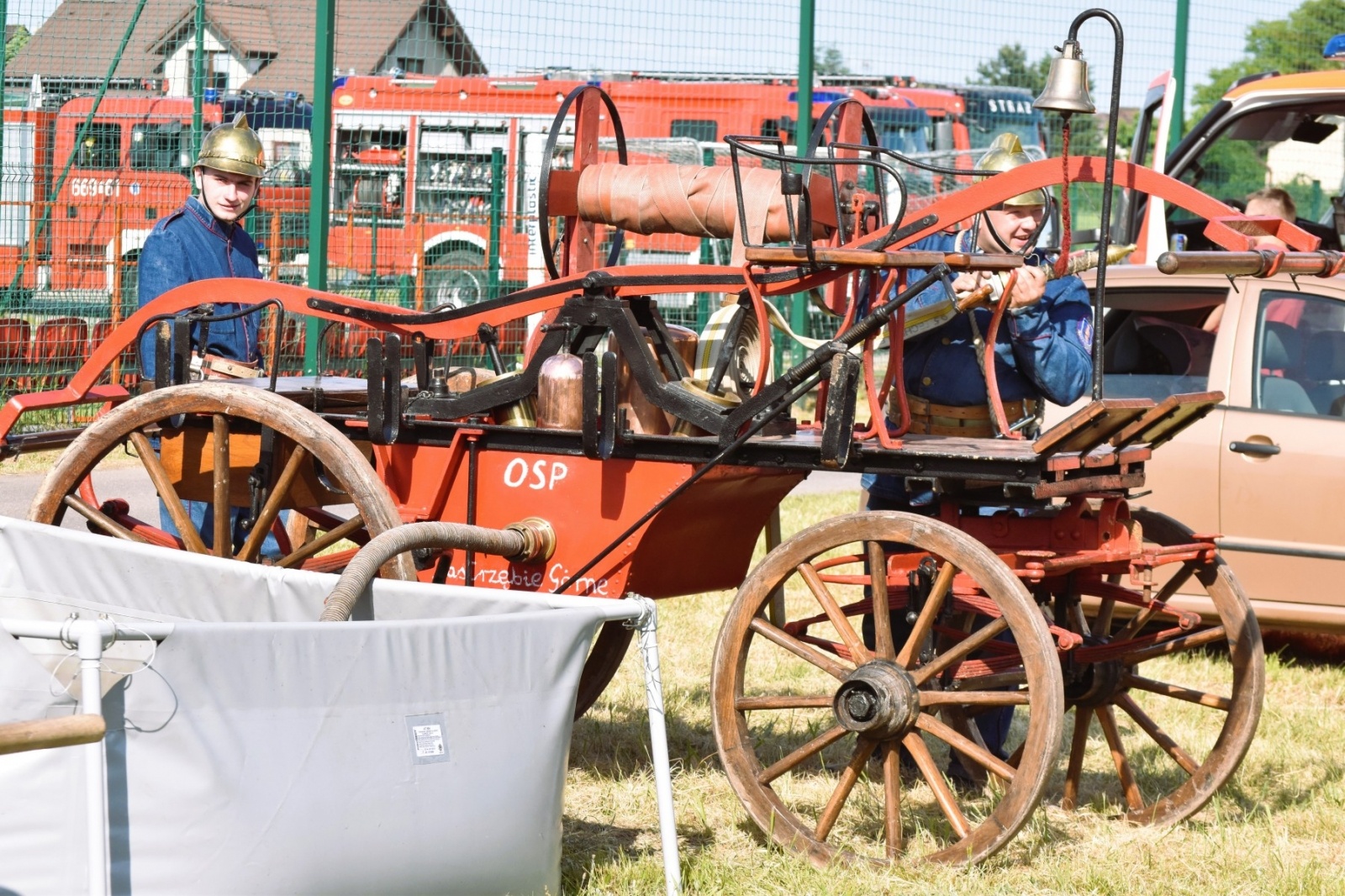 Zdjęcie w galerii na portalu naszwodzislaw.com: Mieszkańcy Gminy Godów podziwiali umiejętności strażaków [FOTO] wiadomości z regionu
