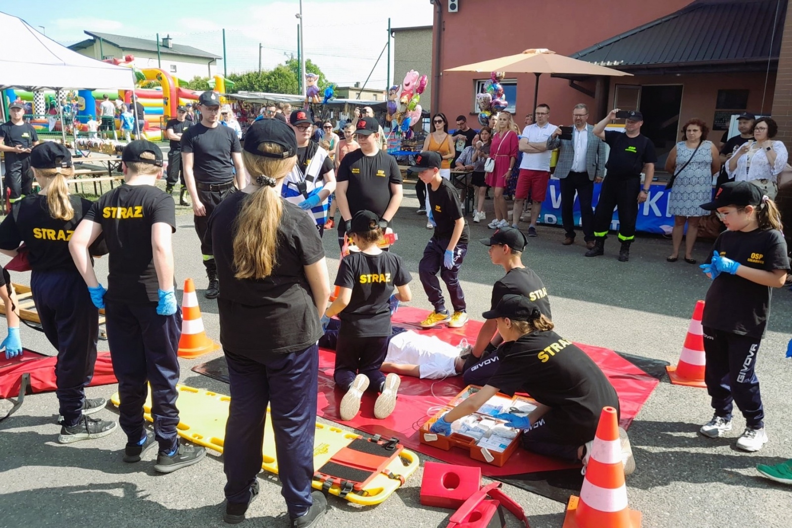 Zdjęcie w galerii na portalu naszwodzislaw.com: Mieszkańcy Gminy Godów podziwiali umiejętności strażaków [FOTO] wiadomości z regionu