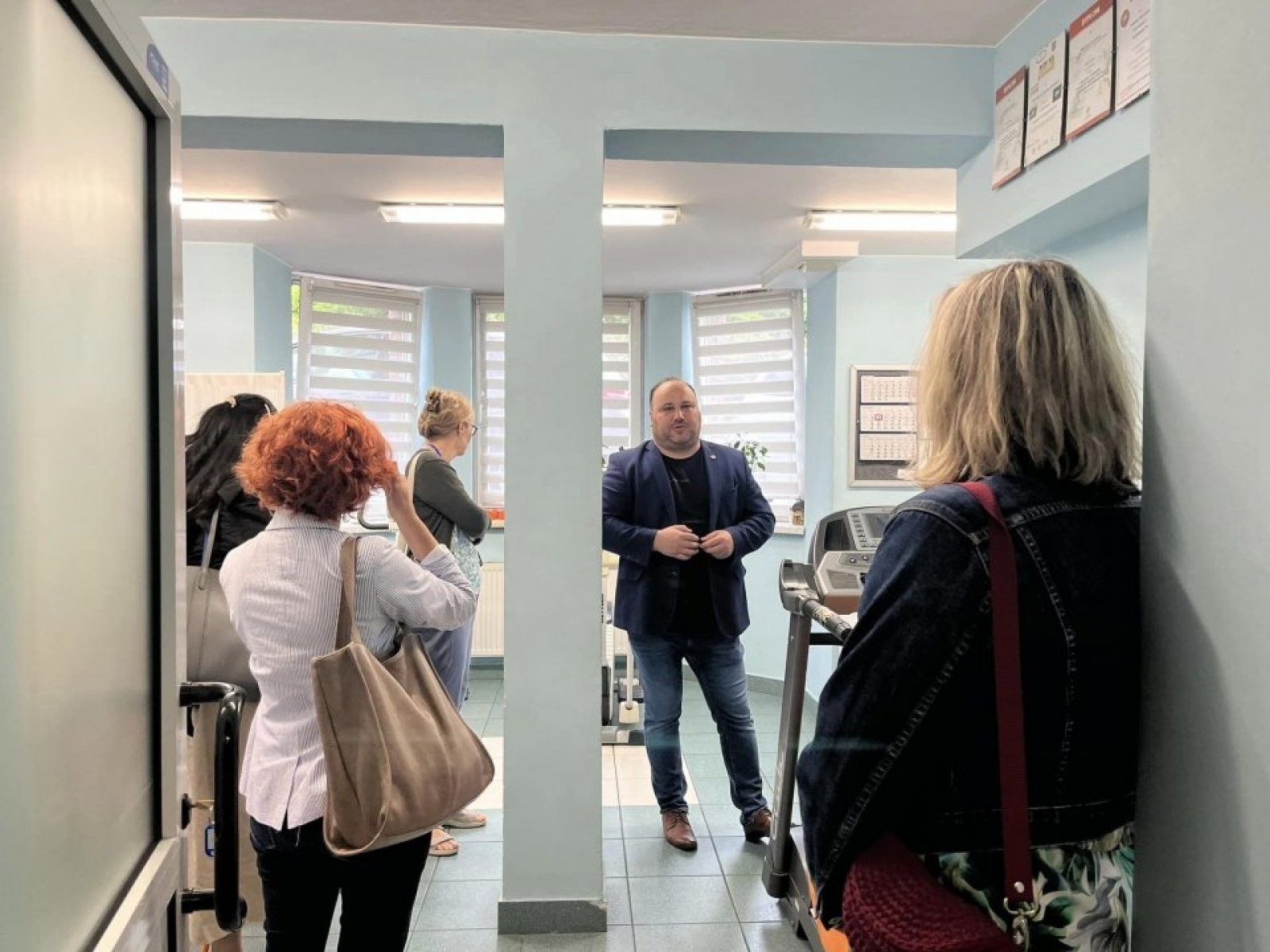 Zdjęcie w galerii na portalu naszwodzislaw.com: Norwegowie posadzili drzewo w Rydułtowach [FOTO i WIDEO] wiadomości z regionu