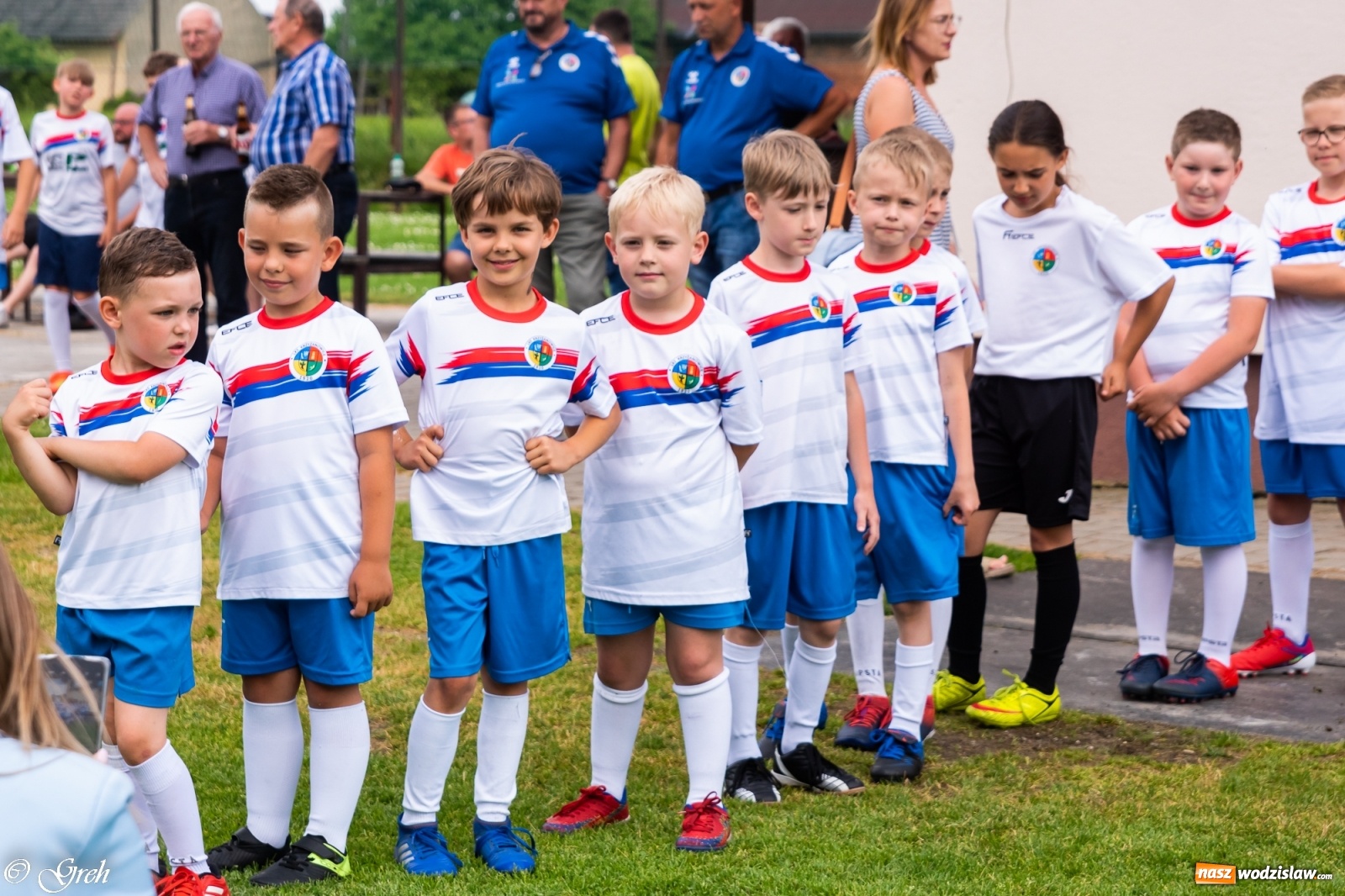 Zdjęcie w galerii na portalu naszwodzislaw.com: O mistrzostwie zdecyduje ostatnia kolejka. Państwo Kubikowie z podziękowaniami [FOTO] wiadomości z regionu