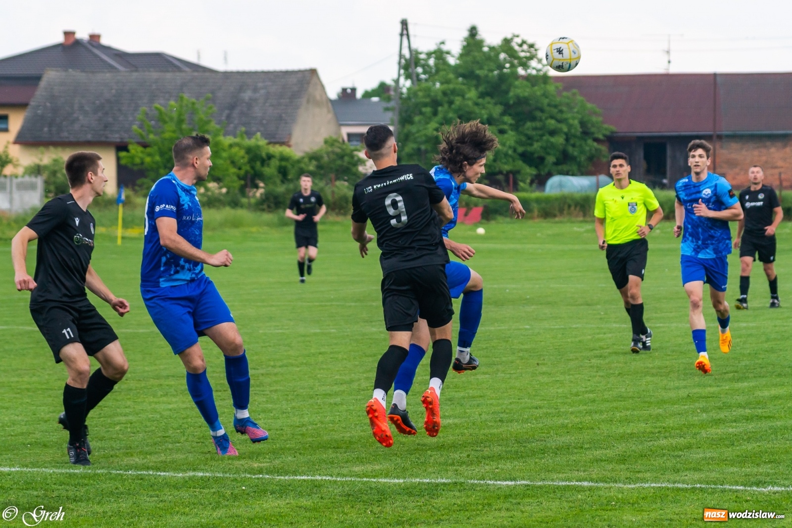 Zdjęcie w galerii na portalu naszwodzislaw.com: O mistrzostwie zdecyduje ostatnia kolejka. Państwo Kubikowie z podziękowaniami [FOTO] wiadomości z regionu