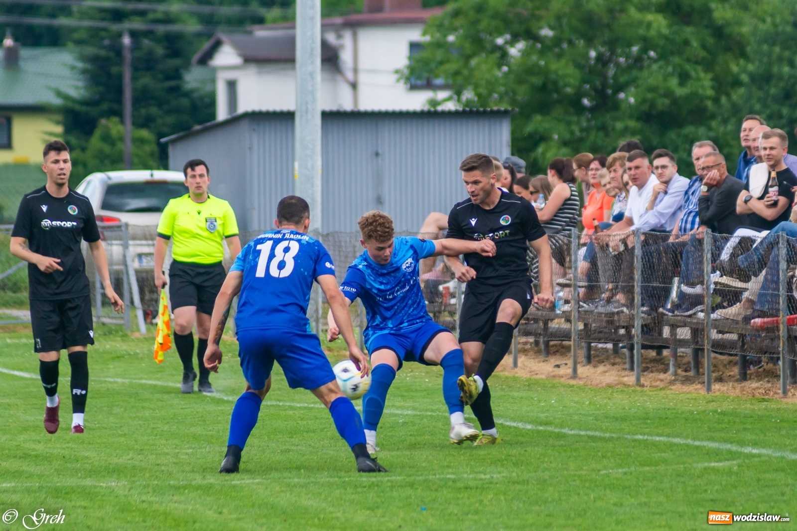 Zdjęcie w galerii na portalu naszwodzislaw.com: O mistrzostwie zdecyduje ostatnia kolejka. Państwo Kubikowie z podziękowaniami [FOTO] wiadomości z regionu