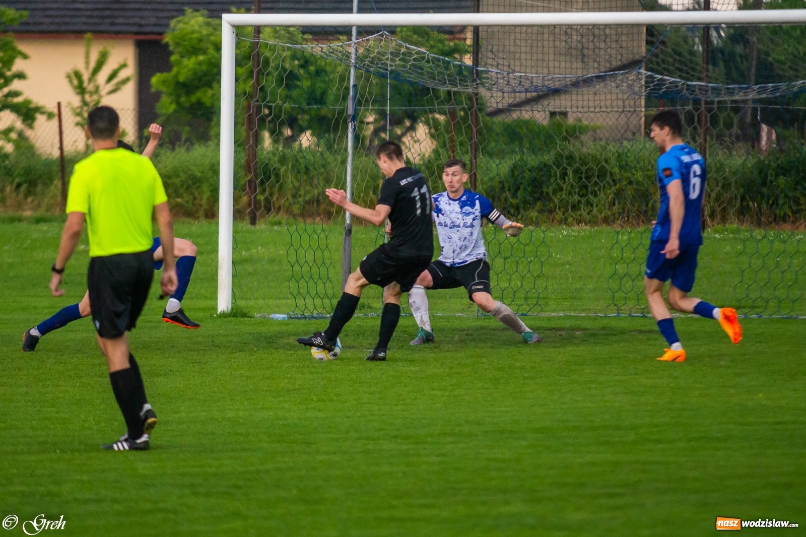 Zdjęcie w galerii na portalu naszwodzislaw.com: O mistrzostwie zdecyduje ostatnia kolejka. Państwo Kubikowie z podziękowaniami [FOTO] wiadomości z regionu