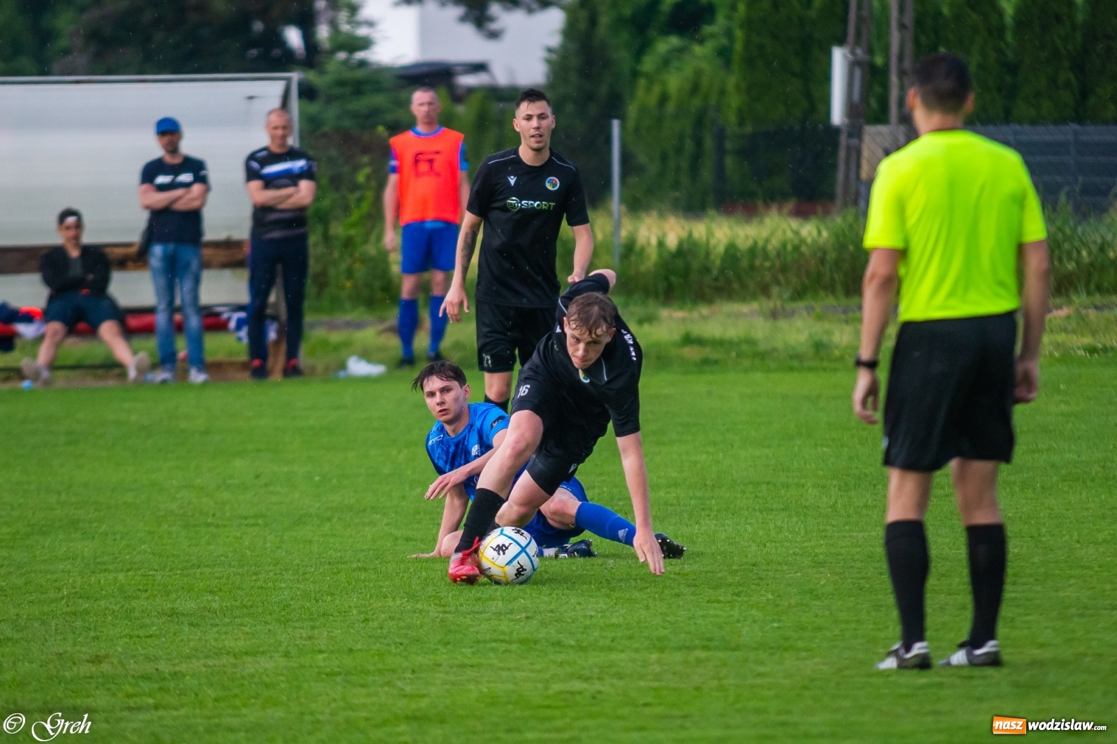 Zdjęcie w galerii na portalu naszwodzislaw.com: O mistrzostwie zdecyduje ostatnia kolejka. Państwo Kubikowie z podziękowaniami [FOTO] wiadomości z regionu