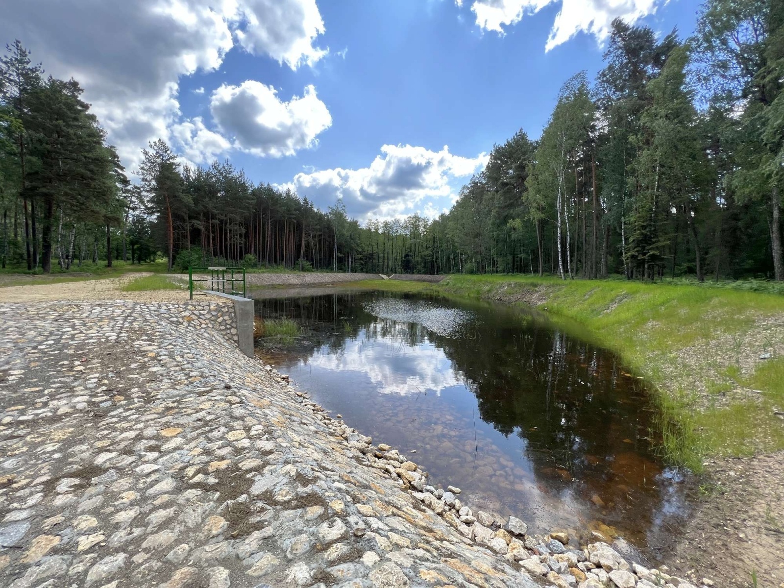 Zdjęcie w galerii na portalu naszwodzislaw.com: Lasy raciborskie z małą retencją. Dla bezpieczeństwa i przyrody [FOTO i WIDEO] wiadomości z regionu