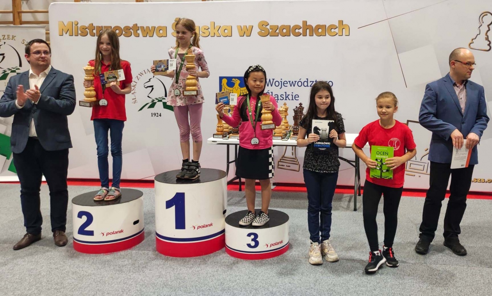 Zdjęcie w galerii na portalu naszwodzislaw.com: Szachiści z wodzisławskiej Baszty na MEDAL wiadomości z regionu