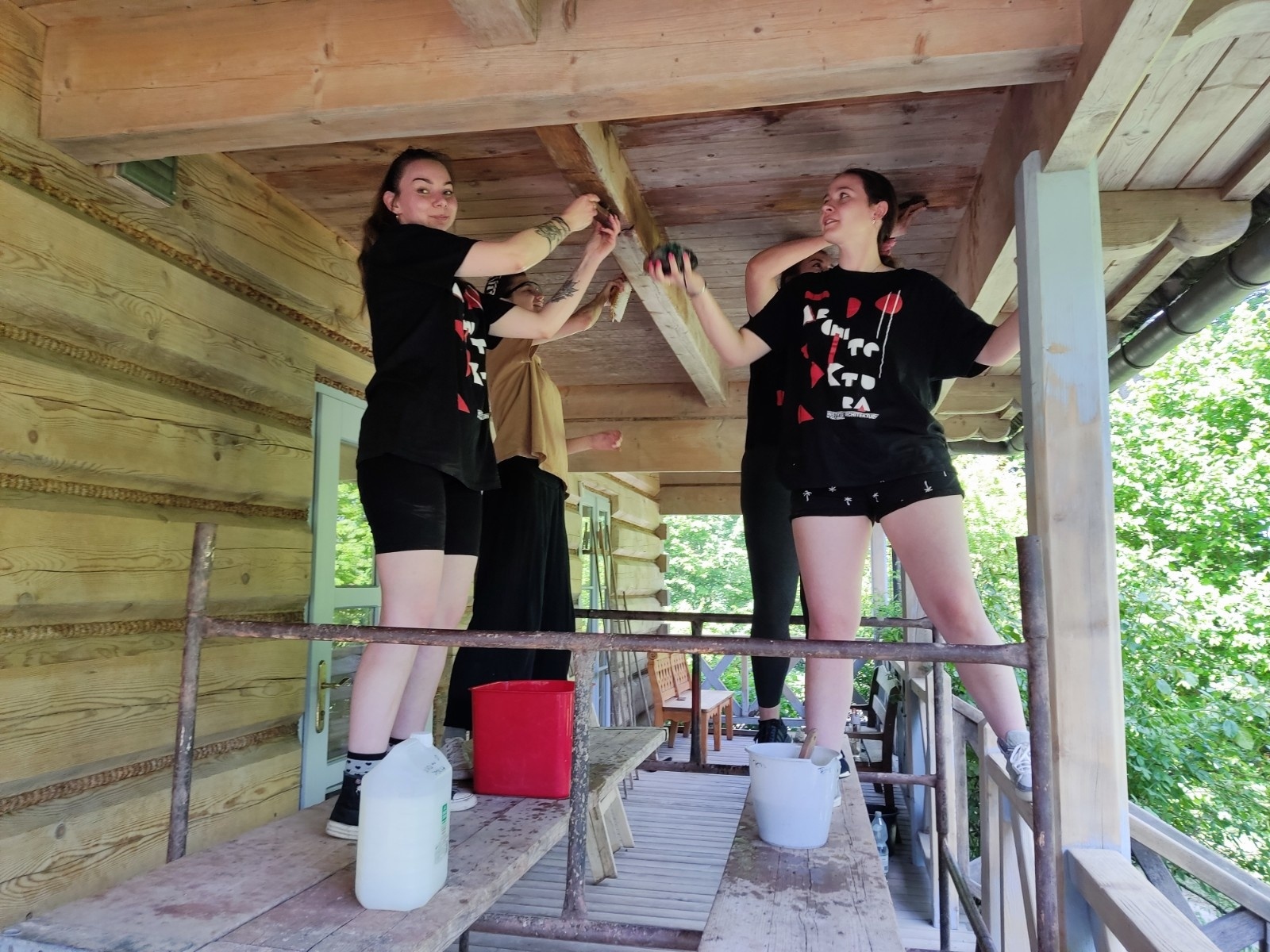 Zdjęcie w galerii na portalu naszwodzislaw.com: Studenci architektury kolejny raz na warsztatach ArchitEKO w Juhowie wiadomości z regionu