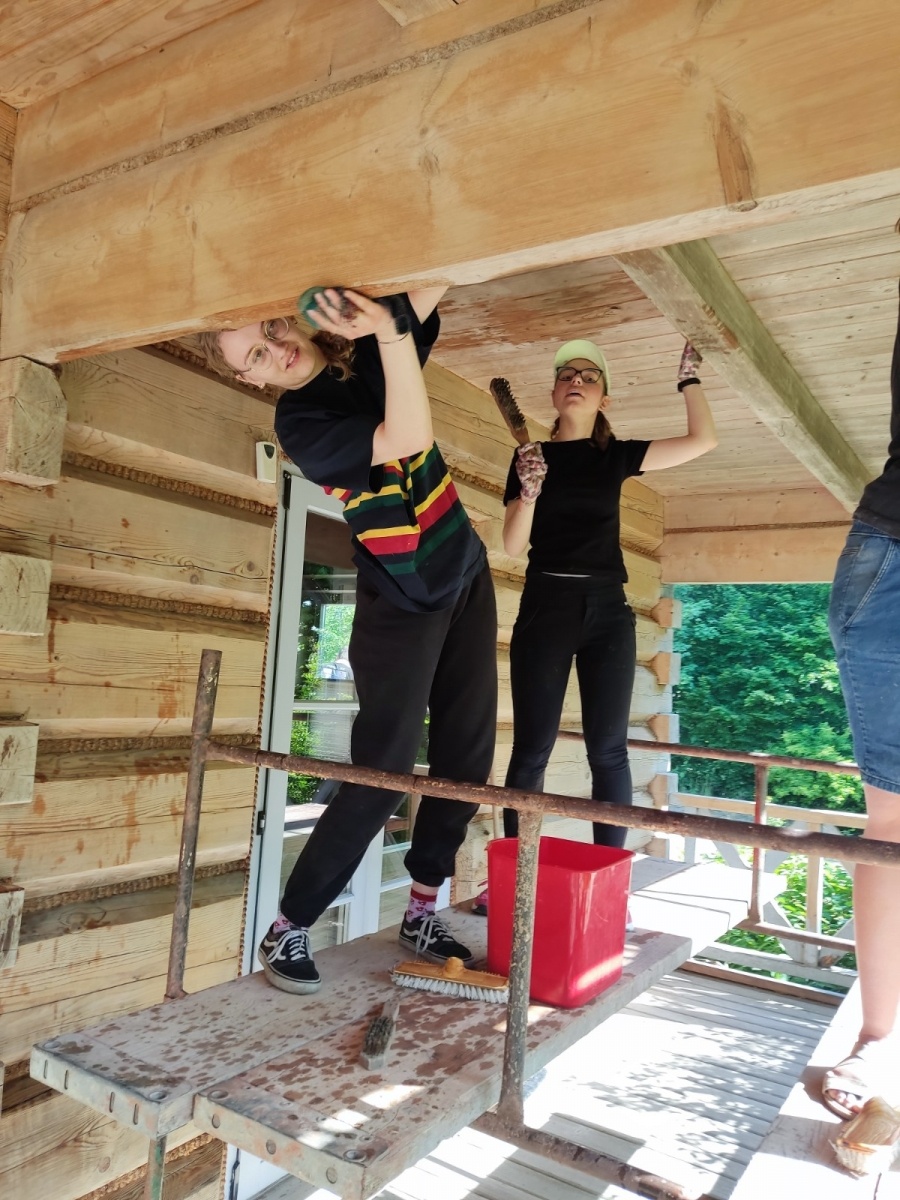 Zdjęcie w galerii na portalu naszwodzislaw.com: Studenci architektury kolejny raz na warsztatach ArchitEKO w Juhowie wiadomości z regionu