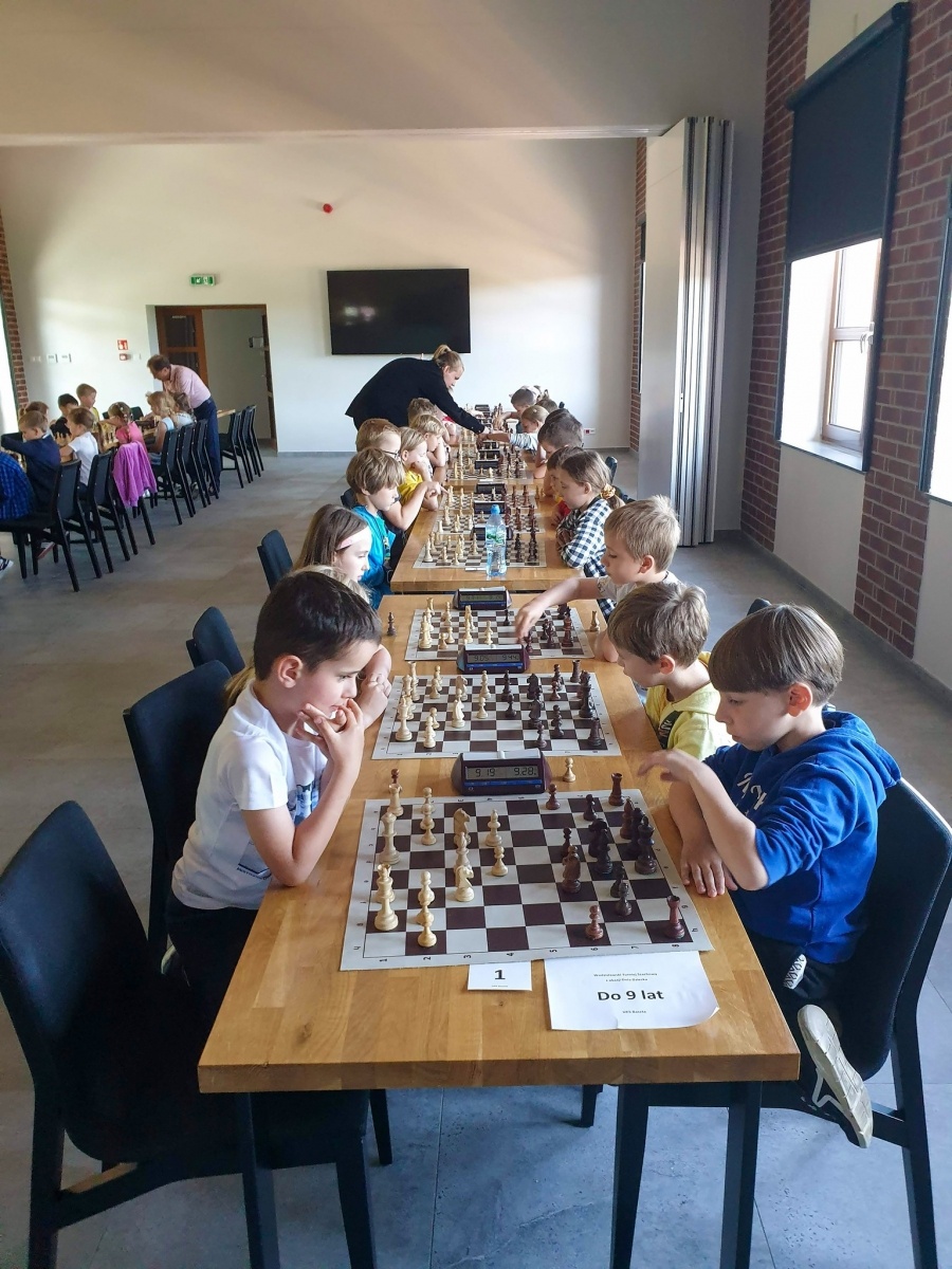 Zdjęcie w galerii na portalu naszwodzislaw.com: Wyjątkowy Dzień Dziecka z szachami wiadomości z regionu