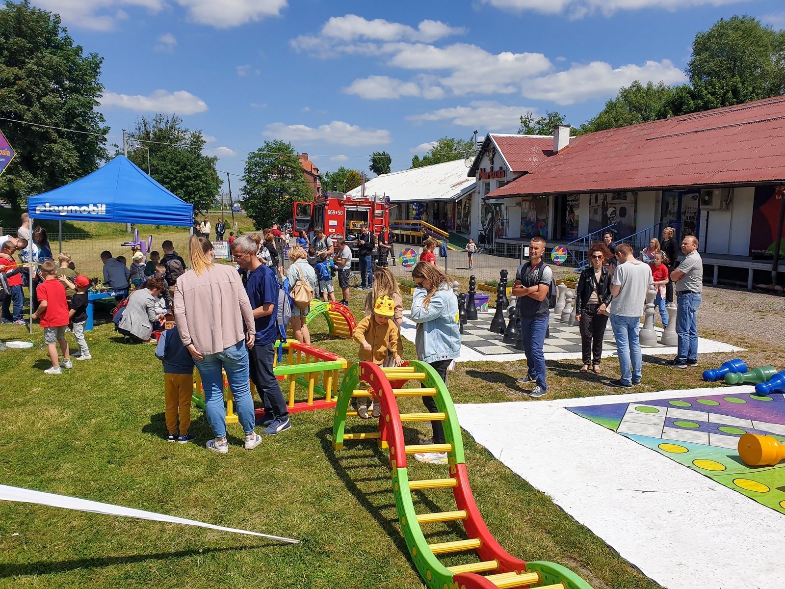 Zdjęcie w galerii na portalu naszwodzislaw.com: Wyjątkowy Dzień Dziecka z szachami wiadomości z regionu