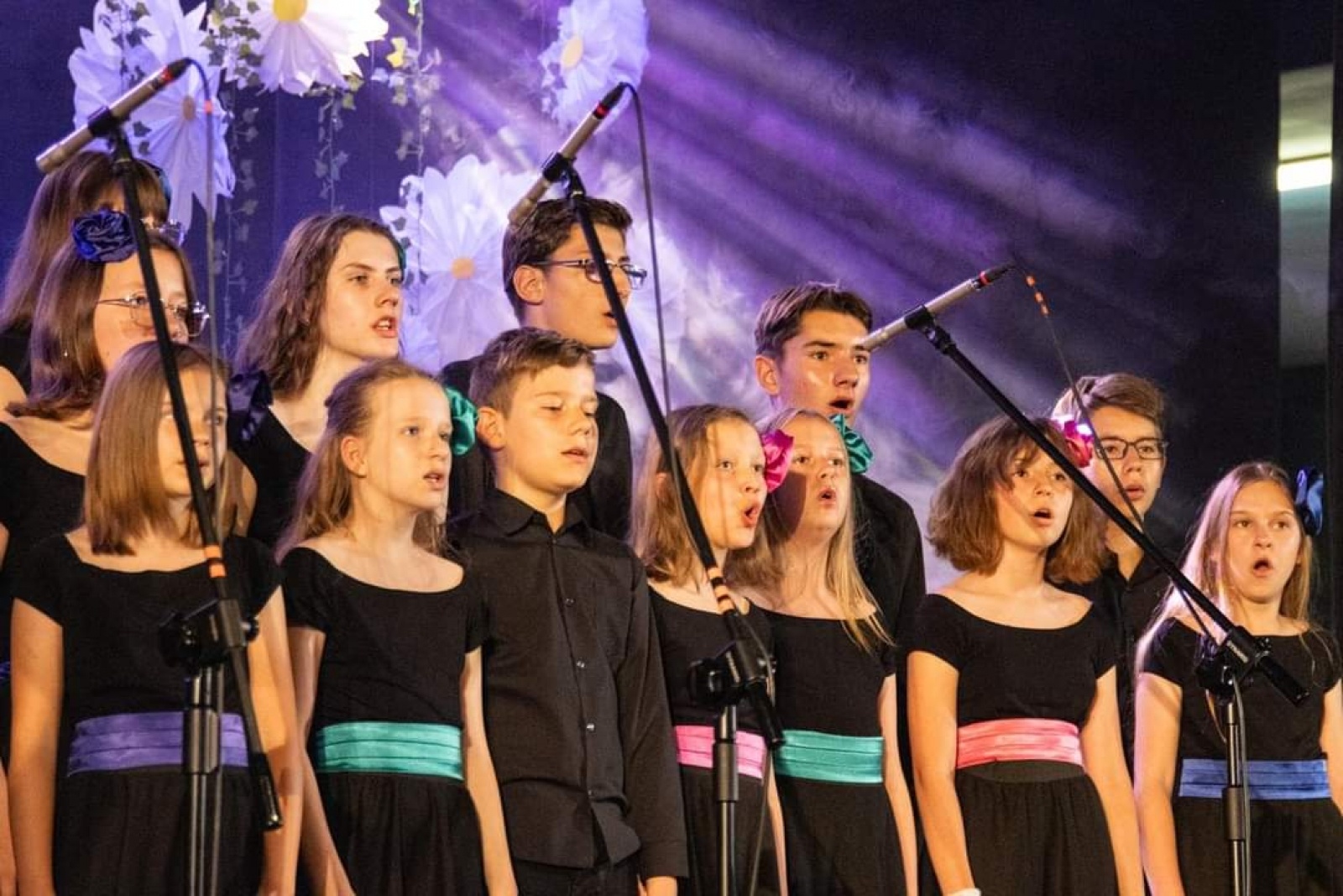 Zdjęcie w galerii na portalu naszwodzislaw.com: Gala Laureatów 2023. Prymusi uhonorowani wiadomości z regionu