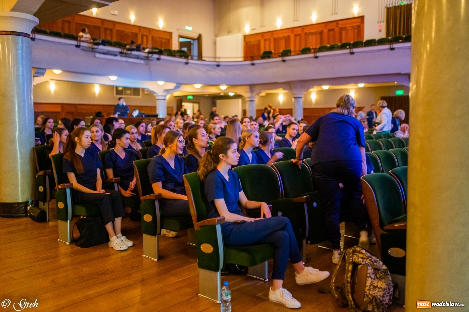 Zdjęcie w galerii na portalu naszwodzislaw.com: By zostać pielęgniarką trzeba kochać ludzi. Uroczystość czepkowania studentów ANS w Raciborzu [FOTO i WIDEO] wiadomości z regionu