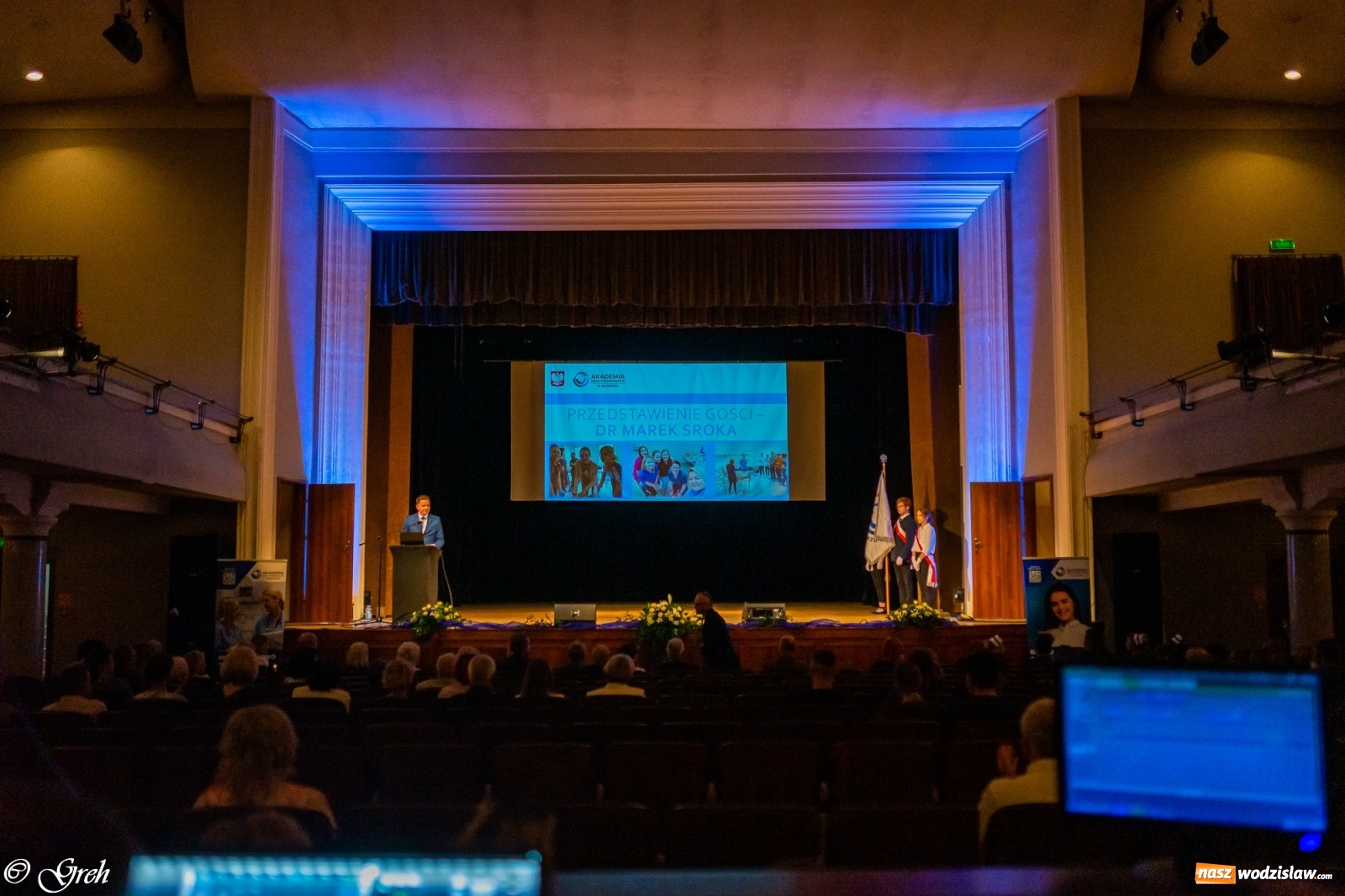 Zdjęcie w galerii na portalu naszwodzislaw.com: By zostać pielęgniarką trzeba kochać ludzi. Uroczystość czepkowania studentów ANS w Raciborzu [FOTO i WIDEO] wiadomości z regionu