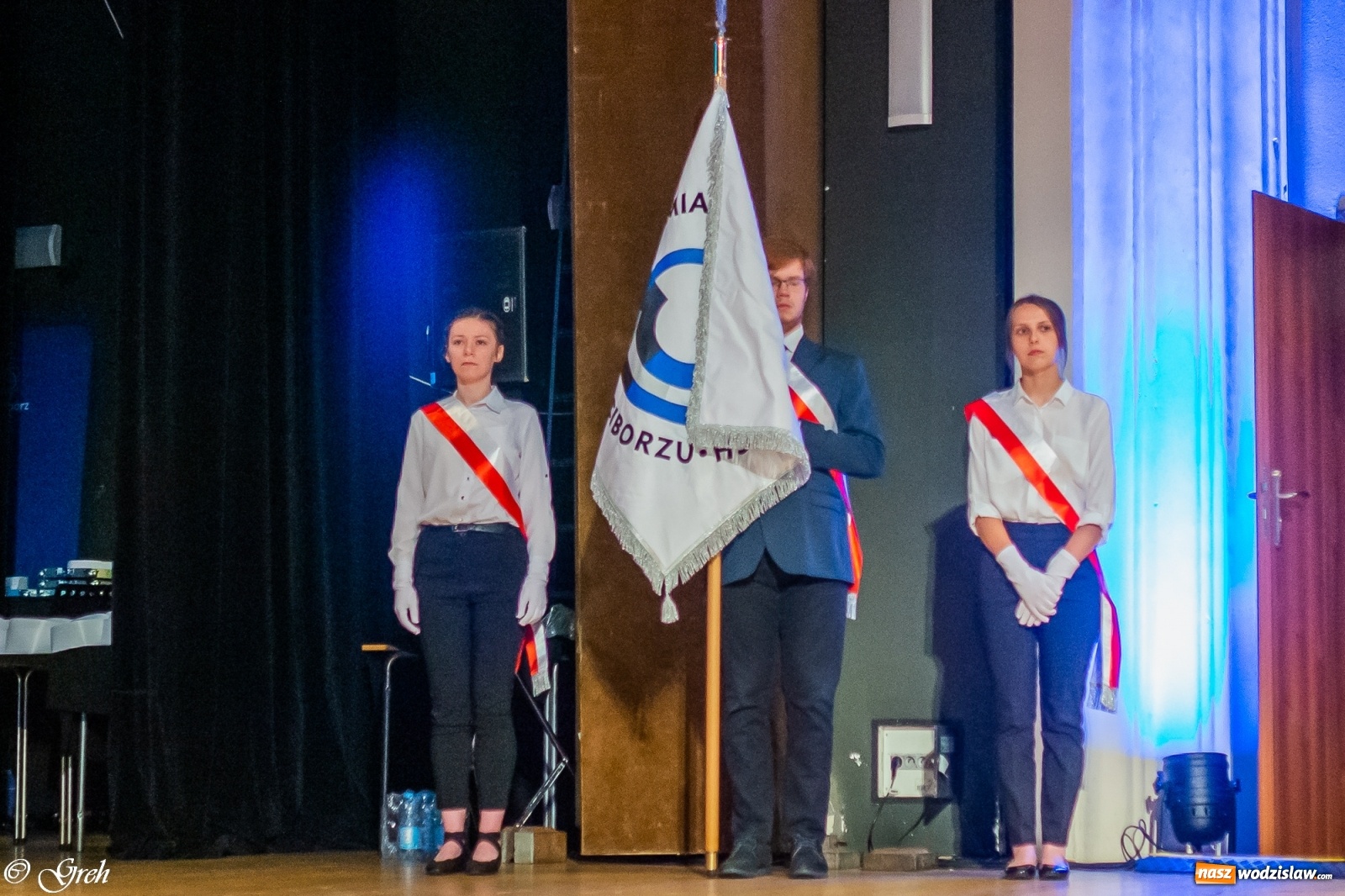 Zdjęcie w galerii na portalu naszwodzislaw.com: By zostać pielęgniarką trzeba kochać ludzi. Uroczystość czepkowania studentów ANS w Raciborzu [FOTO i WIDEO] wiadomości z regionu