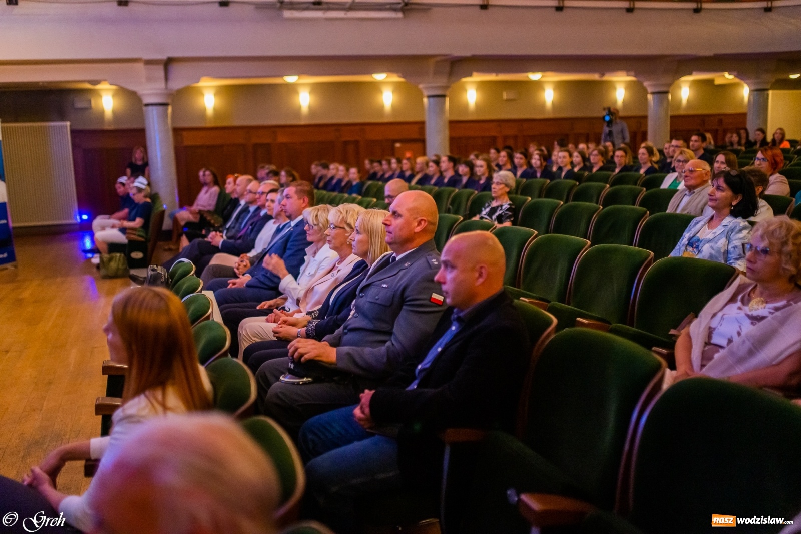 Zdjęcie w galerii na portalu naszwodzislaw.com: By zostać pielęgniarką trzeba kochać ludzi. Uroczystość czepkowania studentów ANS w Raciborzu [FOTO i WIDEO] wiadomości z regionu