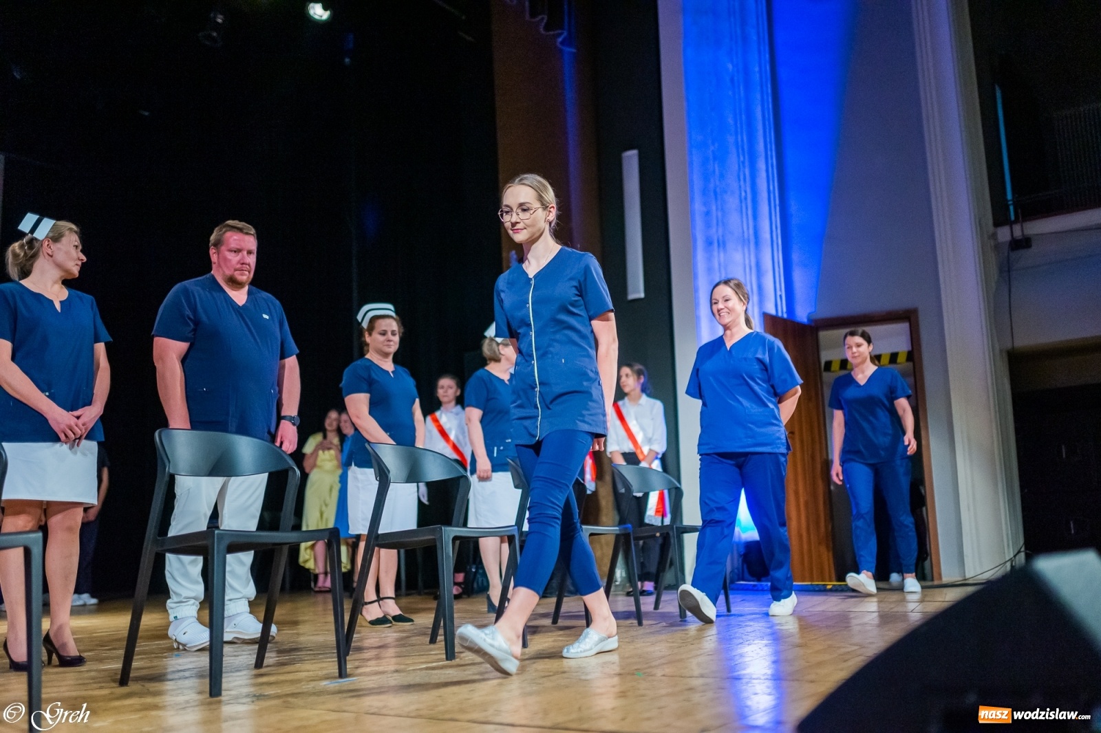 Zdjęcie w galerii na portalu naszwodzislaw.com: By zostać pielęgniarką trzeba kochać ludzi. Uroczystość czepkowania studentów ANS w Raciborzu [FOTO i WIDEO] wiadomości z regionu