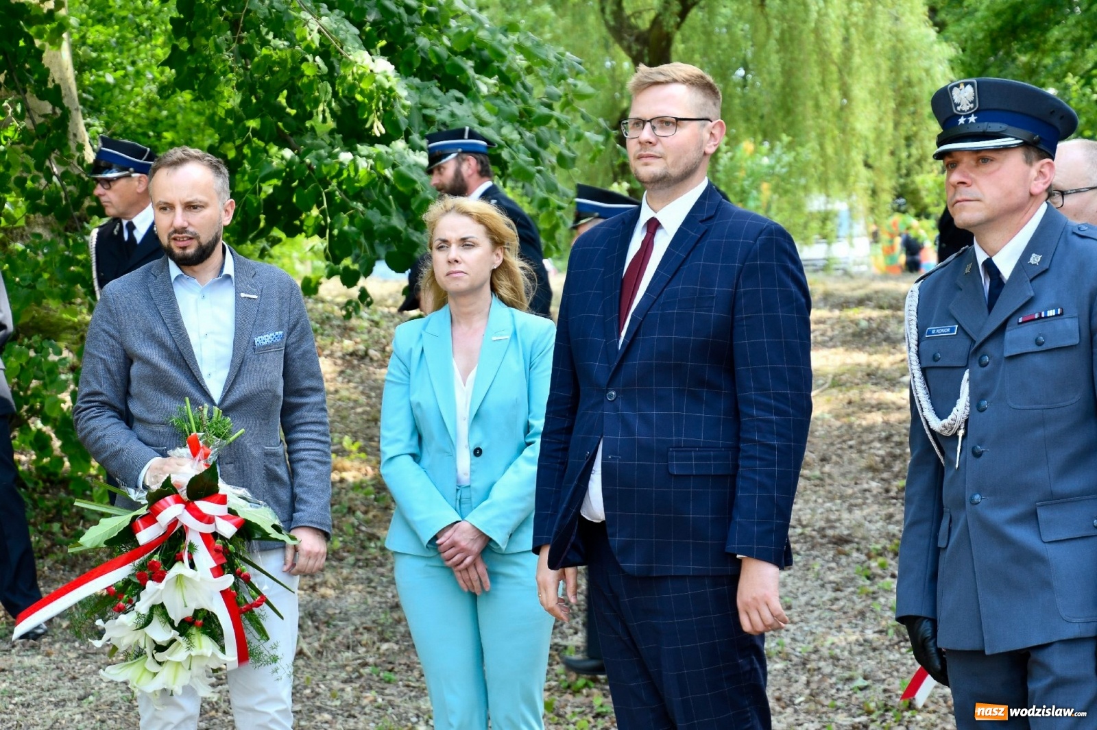 Zdjęcie w galerii na portalu naszwodzislaw.com: Narodowy Dzień Powstań Śląskich. Tysiące ludzi na inscenizacji w Rzuchowie [FOTO i WIDEO] wiadomości z regionu