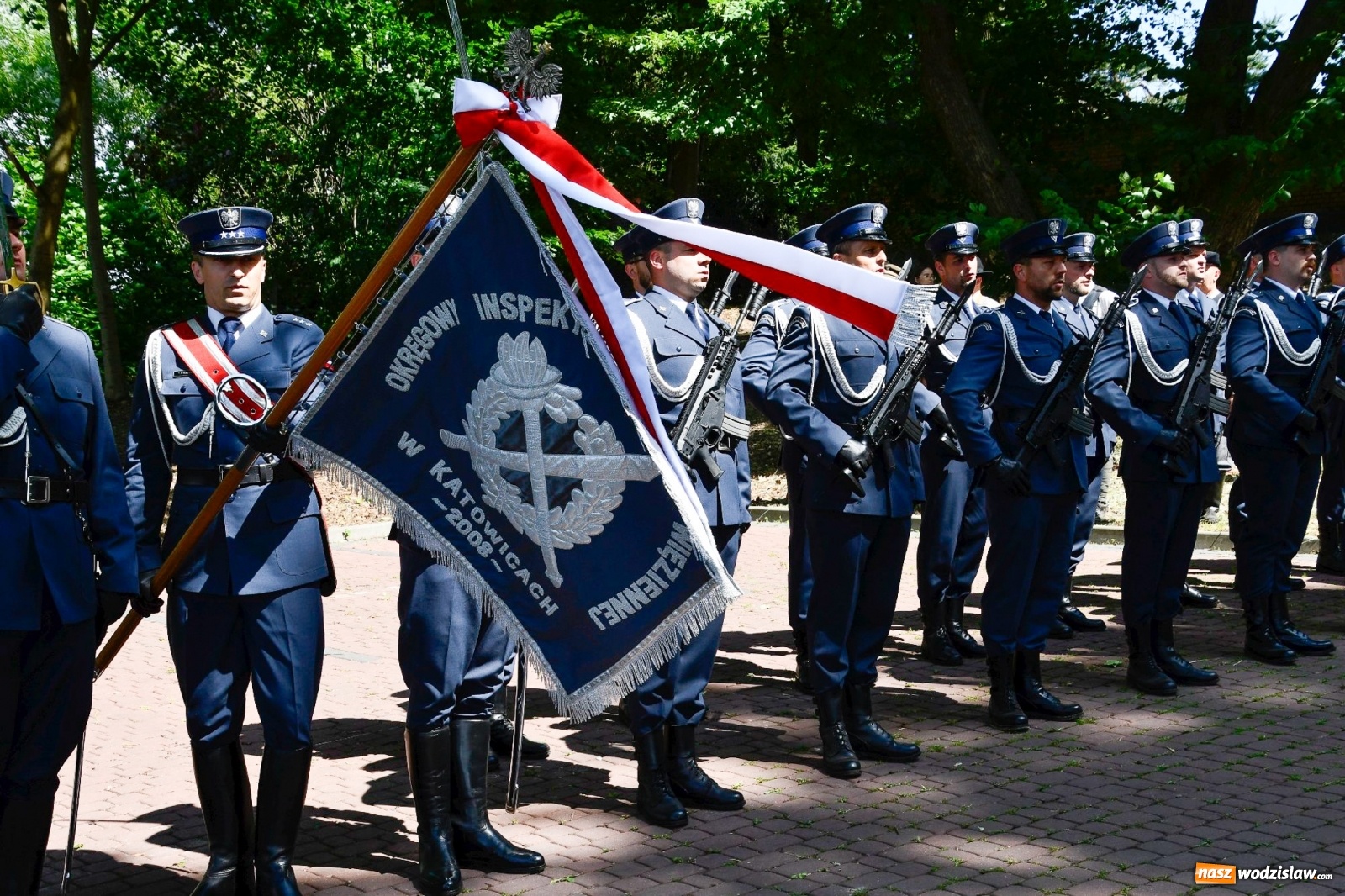 Zdjęcie w galerii na portalu naszwodzislaw.com: Narodowy Dzień Powstań Śląskich. Tysiące ludzi na inscenizacji w Rzuchowie [FOTO i WIDEO] wiadomości z regionu