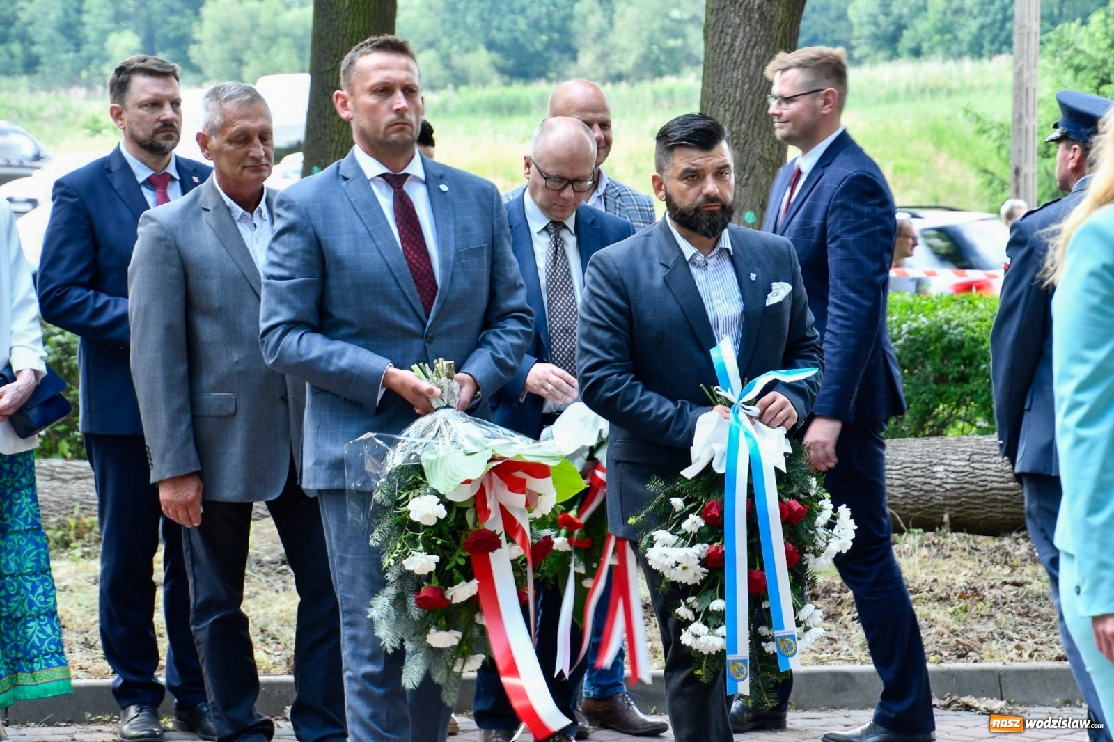 Zdjęcie w galerii na portalu naszwodzislaw.com: Narodowy Dzień Powstań Śląskich. Tysiące ludzi na inscenizacji w Rzuchowie [FOTO i WIDEO] wiadomości z regionu