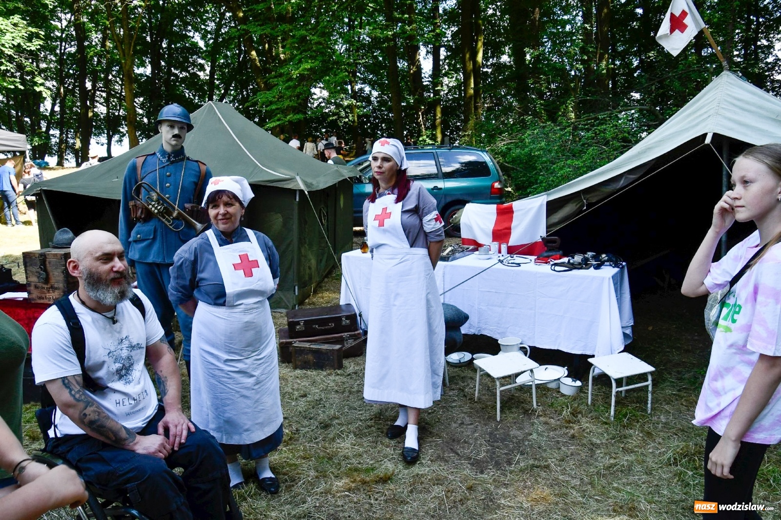 Zdjęcie w galerii na portalu naszwodzislaw.com: Narodowy Dzień Powstań Śląskich. Tysiące ludzi na inscenizacji w Rzuchowie [FOTO i WIDEO] wiadomości z regionu