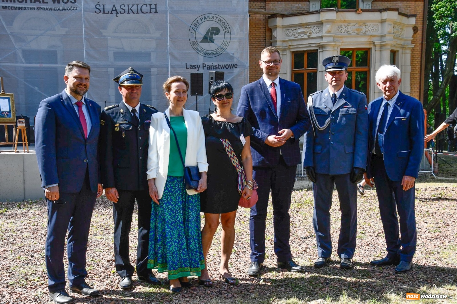 Zdjęcie w galerii na portalu naszwodzislaw.com: Narodowy Dzień Powstań Śląskich. Tysiące ludzi na inscenizacji w Rzuchowie [FOTO i WIDEO] wiadomości z regionu