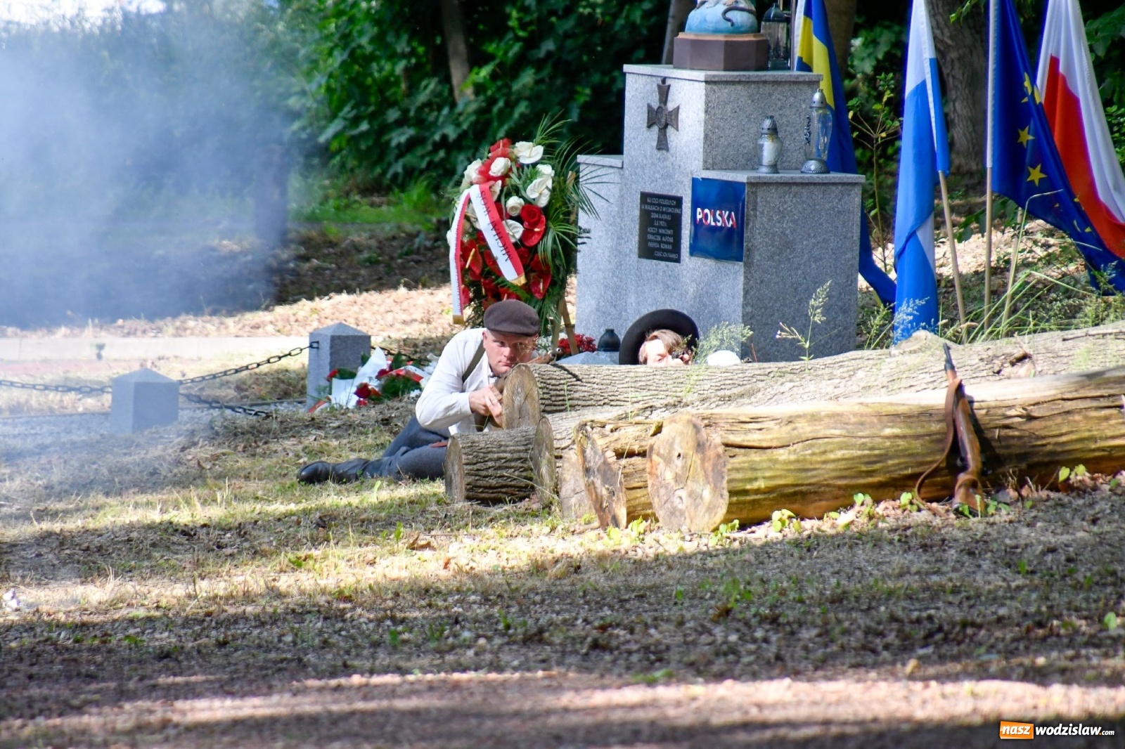 Zdjęcie w galerii na portalu naszwodzislaw.com: Narodowy Dzień Powstań Śląskich. Tysiące ludzi na inscenizacji w Rzuchowie [FOTO i WIDEO] wiadomości z regionu