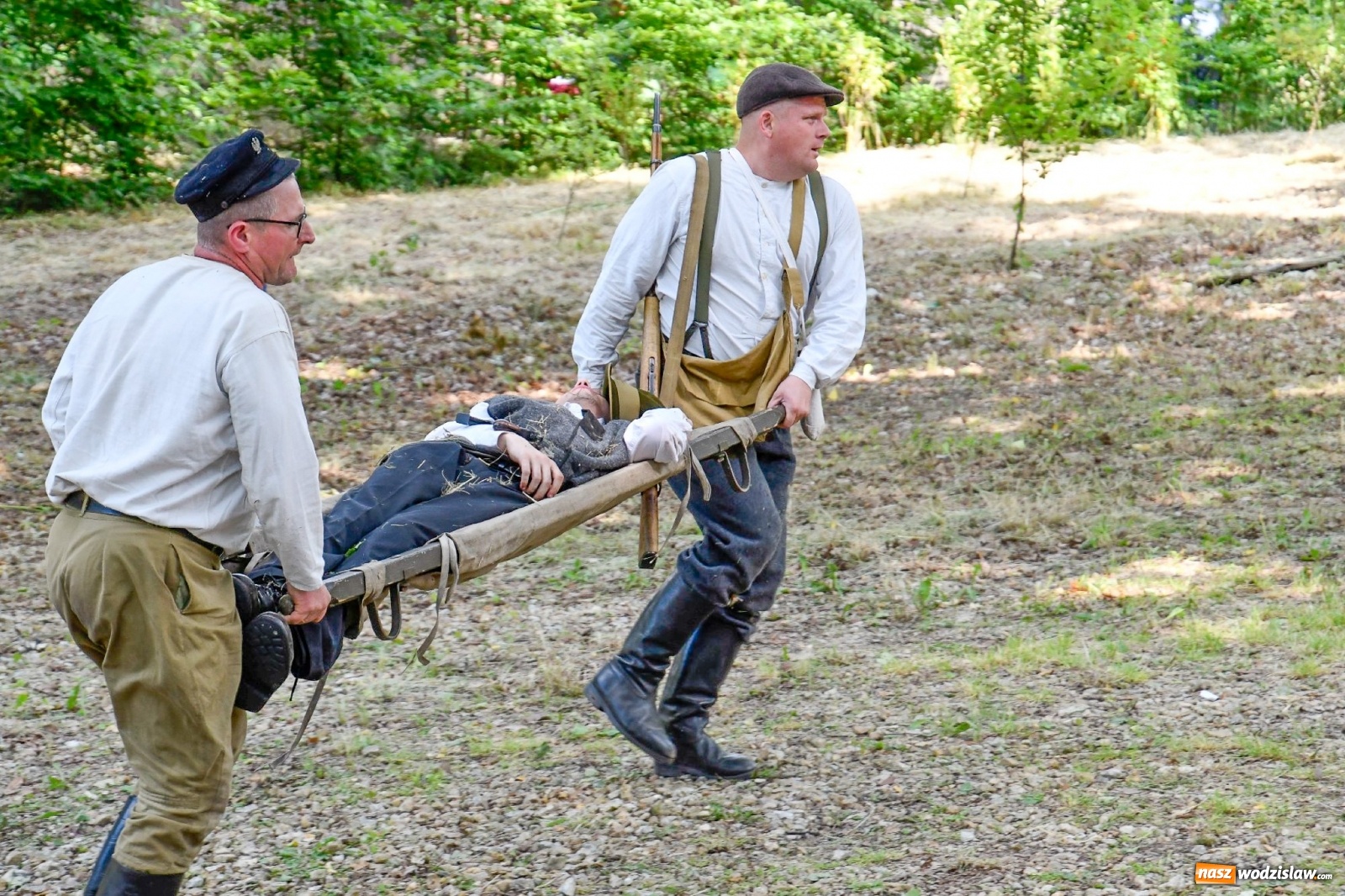 Zdjęcie w galerii na portalu naszwodzislaw.com: Narodowy Dzień Powstań Śląskich. Tysiące ludzi na inscenizacji w Rzuchowie [FOTO i WIDEO] wiadomości z regionu