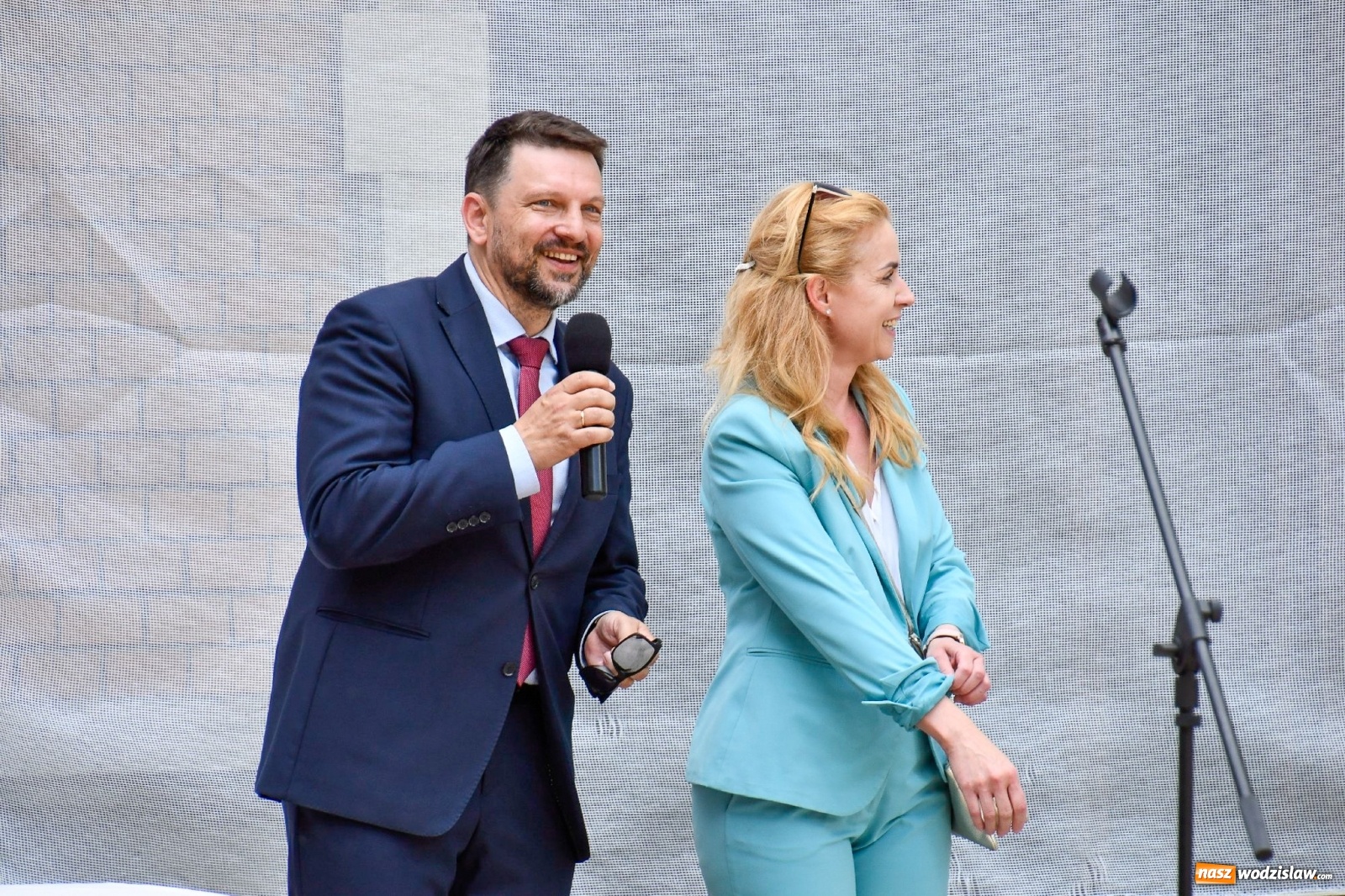 Zdjęcie w galerii na portalu naszwodzislaw.com: Narodowy Dzień Powstań Śląskich. Tysiące ludzi na inscenizacji w Rzuchowie [FOTO i WIDEO] wiadomości z regionu