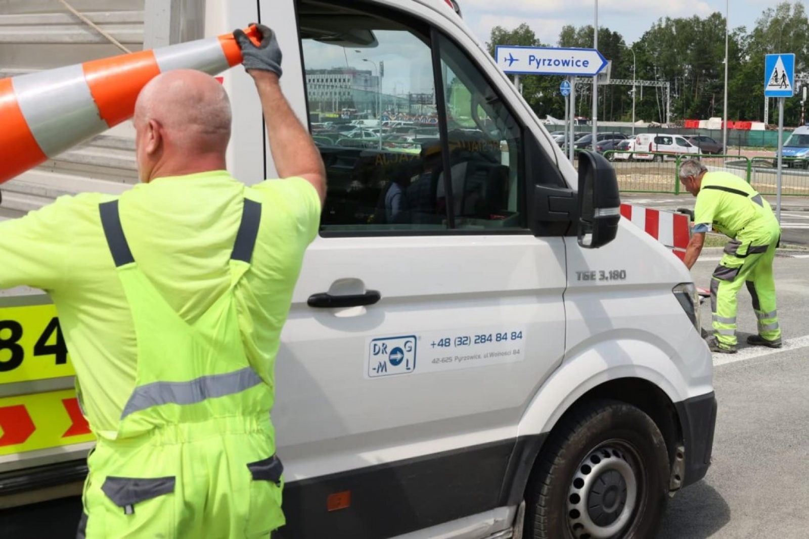 Zdjęcie w galerii na portalu naszwodzislaw.com: Lepszy dojazd na lotnisko w Katowicach wiadomości z regionu