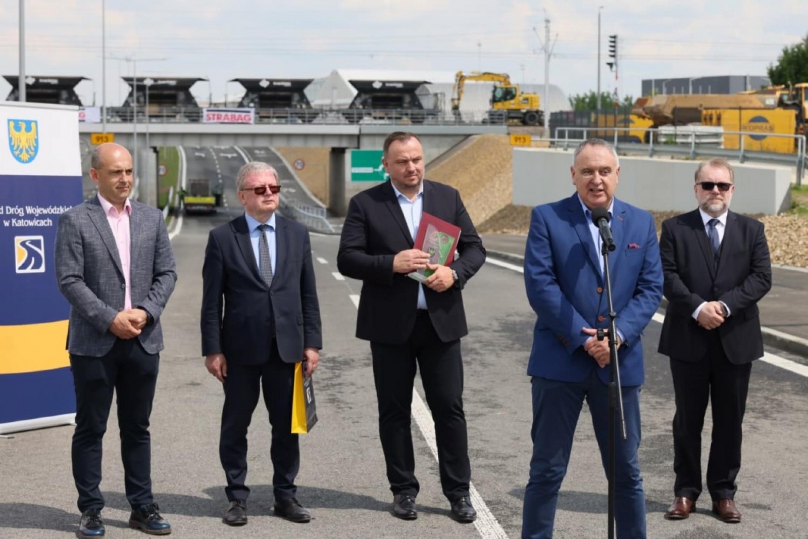 Zdjęcie w galerii na portalu naszwodzislaw.com: Lepszy dojazd na lotnisko w Katowicach wiadomości z regionu