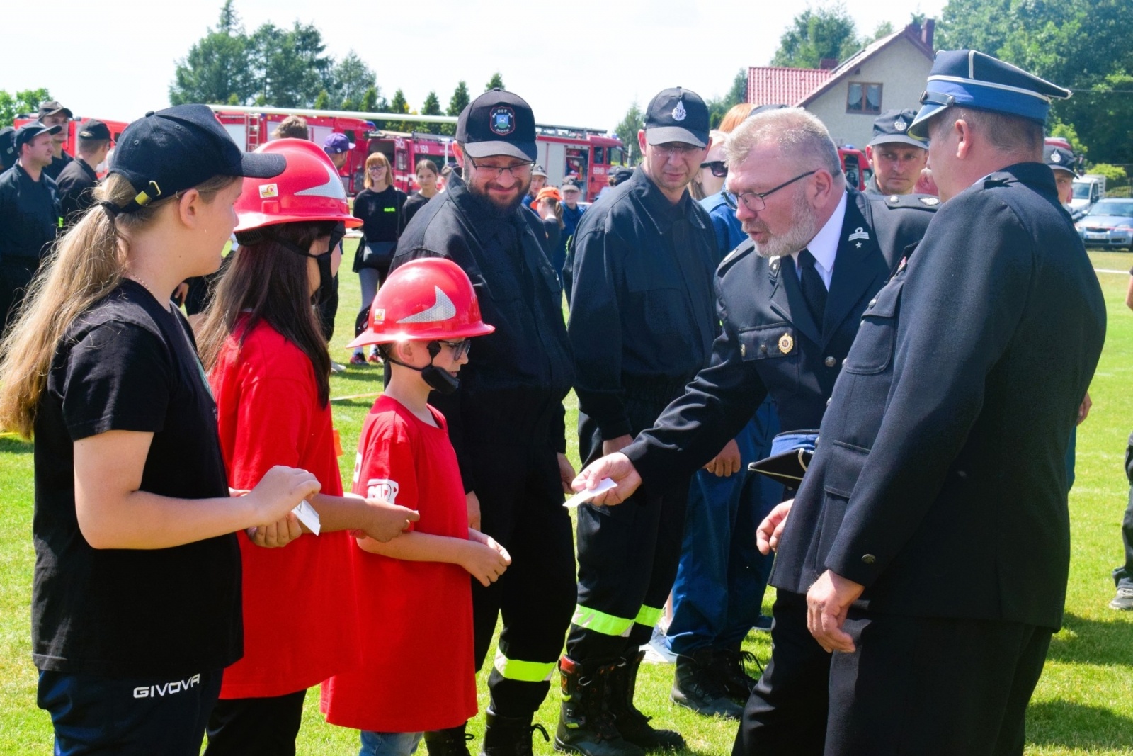 Zdjęcie w galerii na portalu naszwodzislaw.com: OSP Skrzyszów i OSP Łaziska najlepsze w gminnych zawodach sportowo-pożarniczych [FOTO] wiadomości z regionu