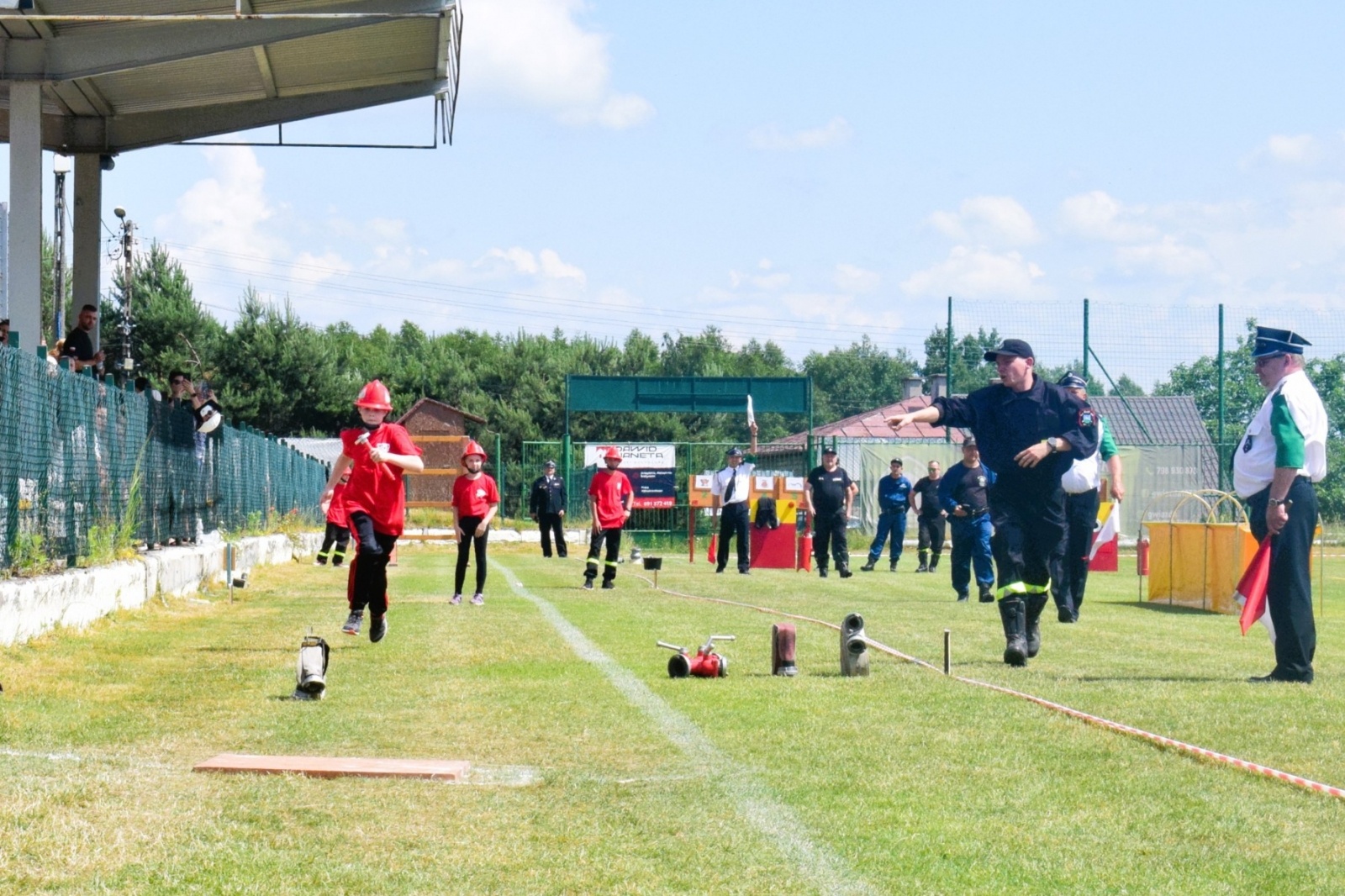 Zdjęcie w galerii na portalu naszwodzislaw.com: OSP Skrzyszów i OSP Łaziska najlepsze w gminnych zawodach sportowo-pożarniczych [FOTO] wiadomości z regionu