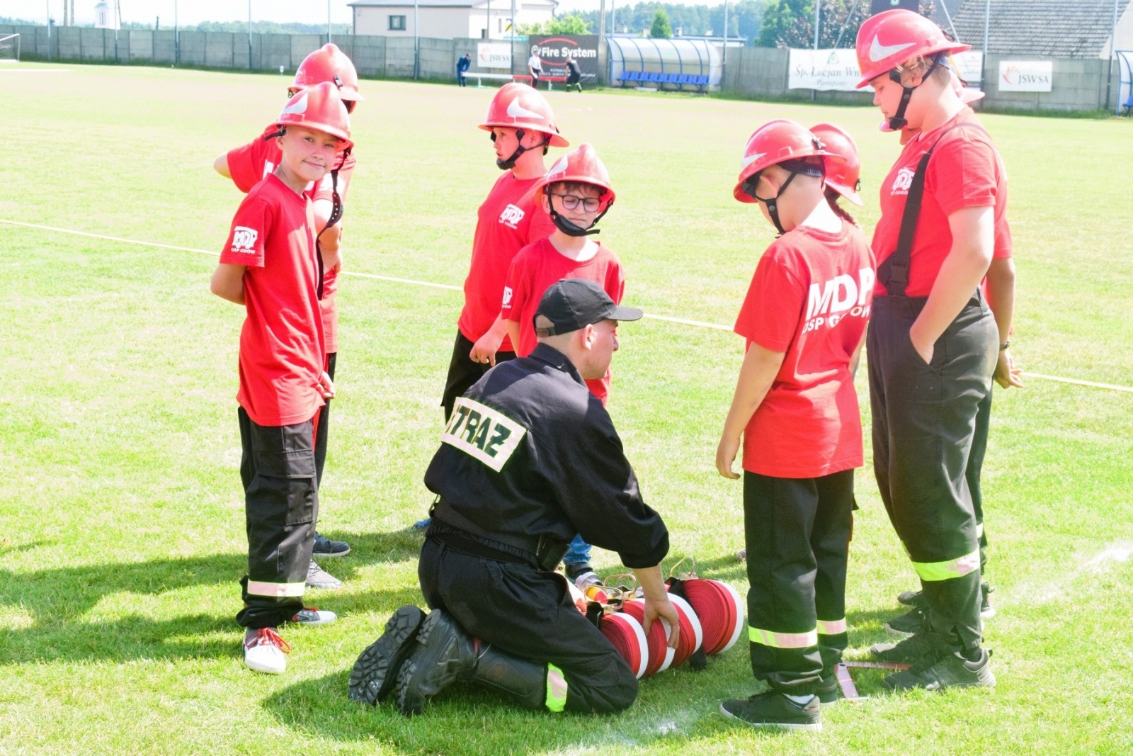 Zdjęcie w galerii na portalu naszwodzislaw.com: OSP Skrzyszów i OSP Łaziska najlepsze w gminnych zawodach sportowo-pożarniczych [FOTO] wiadomości z regionu