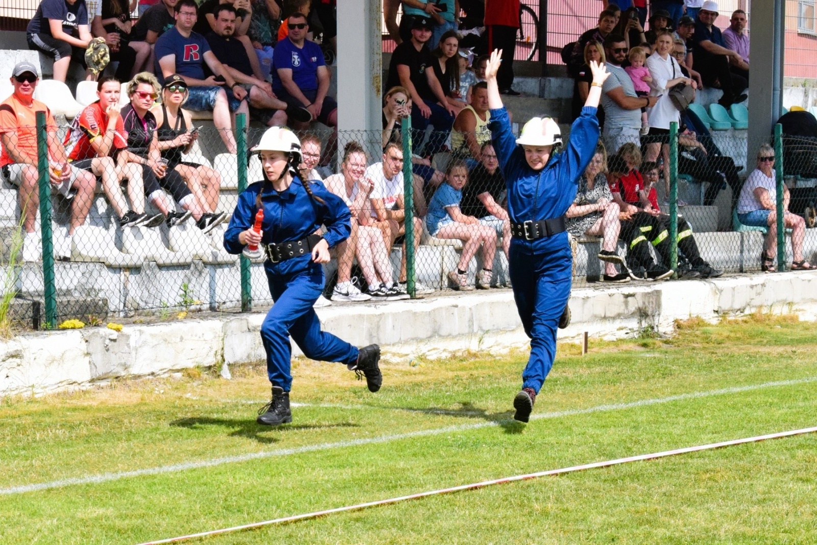 Zdjęcie w galerii na portalu naszwodzislaw.com: OSP Skrzyszów i OSP Łaziska najlepsze w gminnych zawodach sportowo-pożarniczych [FOTO] wiadomości z regionu