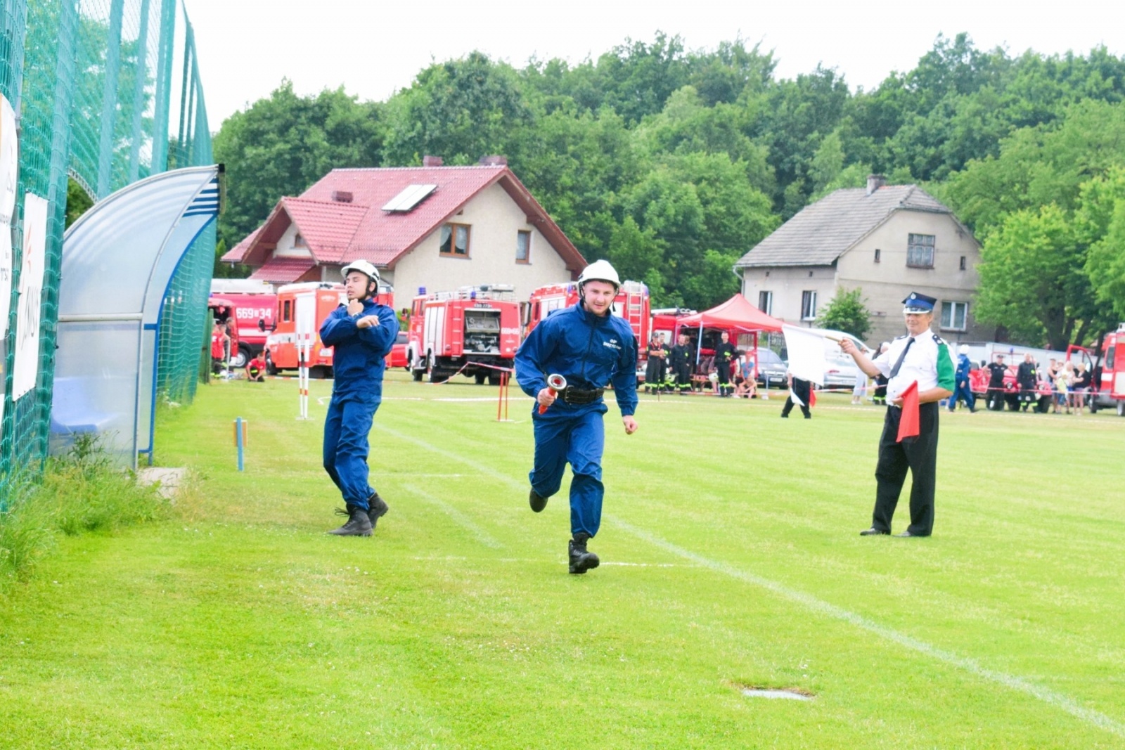 Zdjęcie w galerii na portalu naszwodzislaw.com: OSP Skrzyszów i OSP Łaziska najlepsze w gminnych zawodach sportowo-pożarniczych [FOTO] wiadomości z regionu