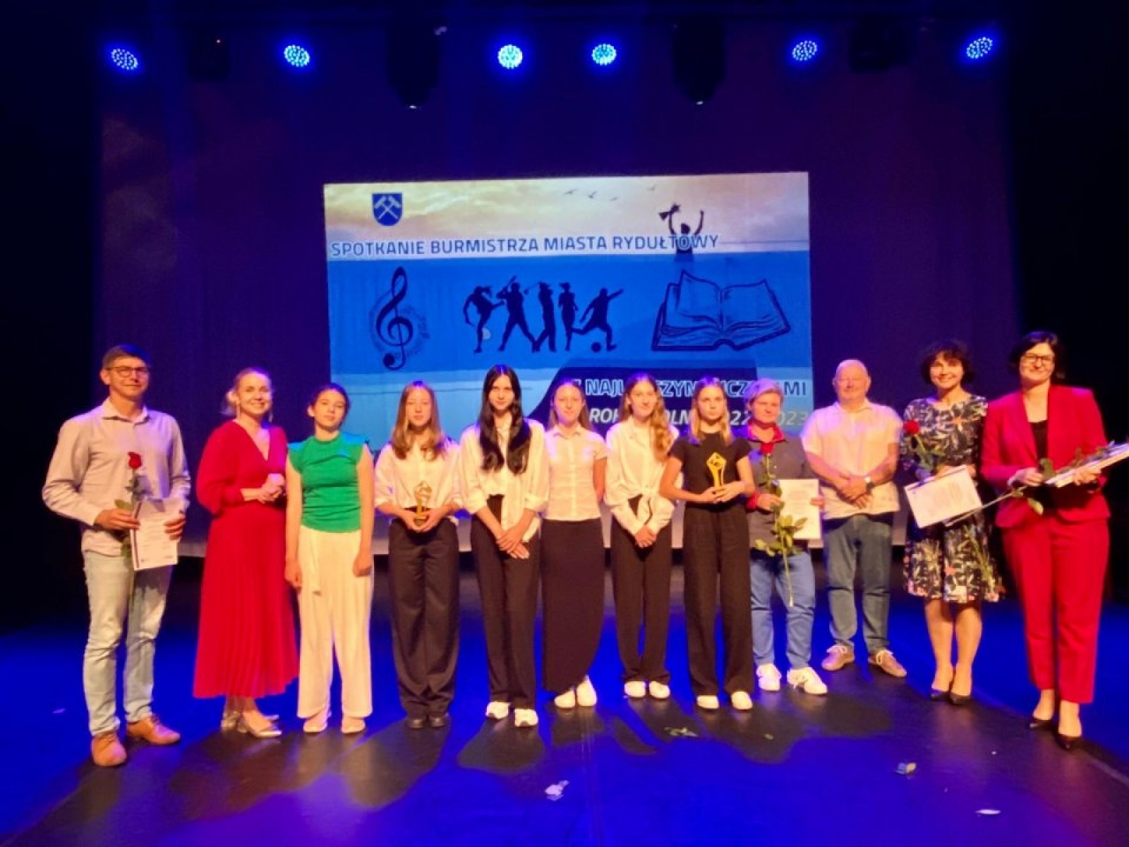 Zdjęcie w galerii na portalu naszwodzislaw.com: W Rydułtowach wyróżniono najlepszych uczniów [FOTO] wiadomości z regionu