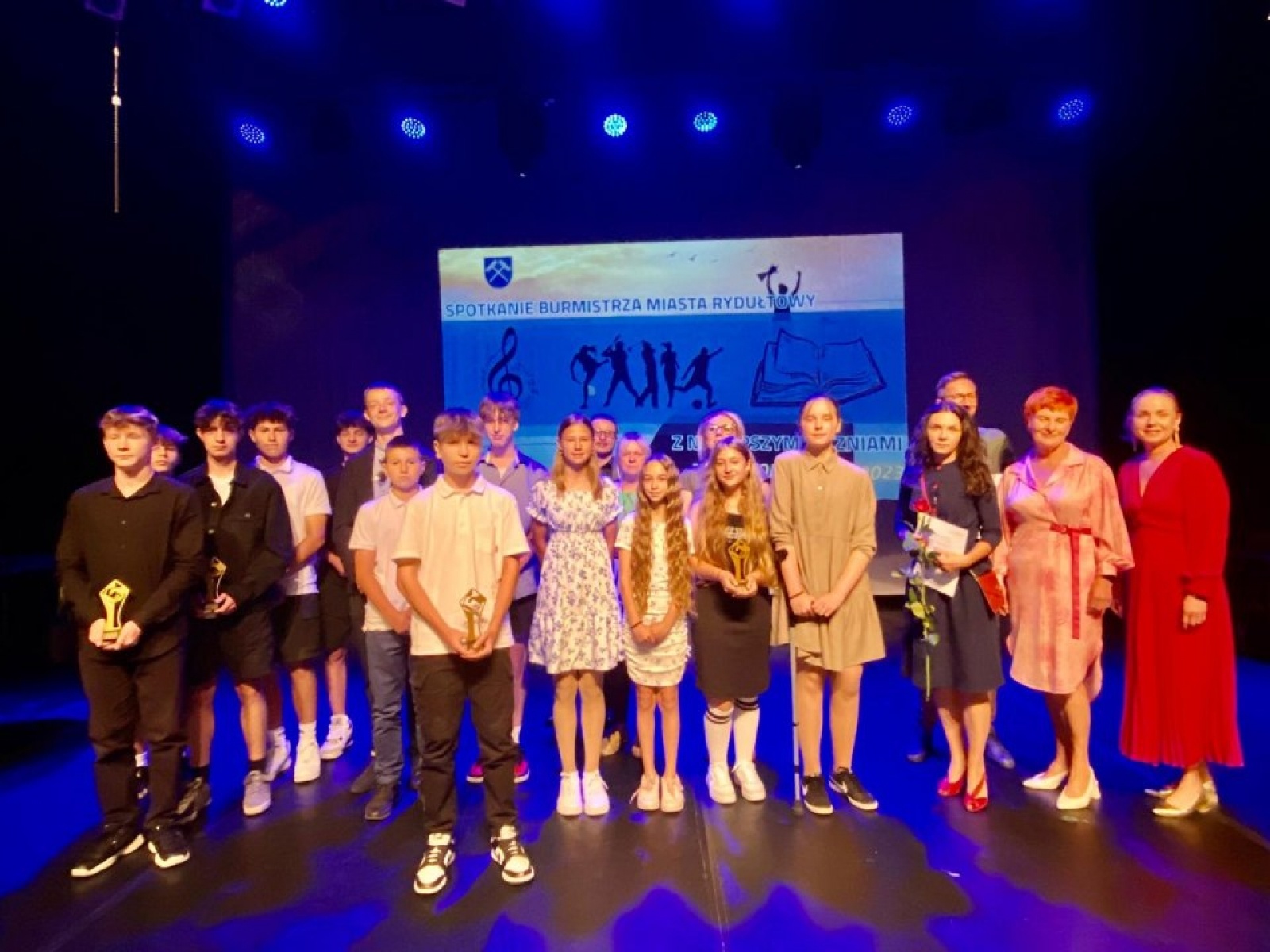 Zdjęcie w galerii na portalu naszwodzislaw.com: W Rydułtowach wyróżniono najlepszych uczniów [FOTO] wiadomości z regionu