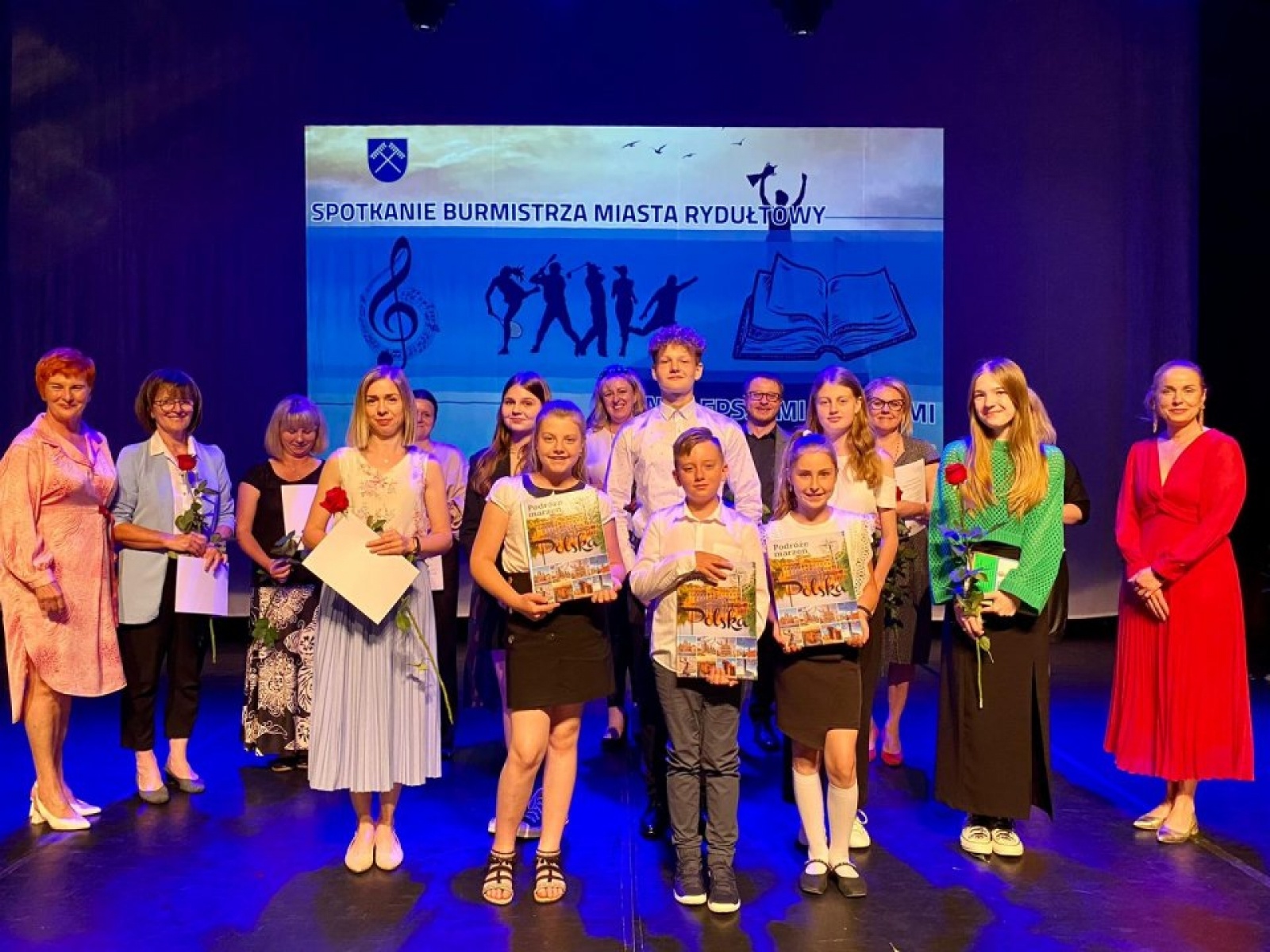 Zdjęcie w galerii na portalu naszwodzislaw.com: W Rydułtowach wyróżniono najlepszych uczniów [FOTO] wiadomości z regionu