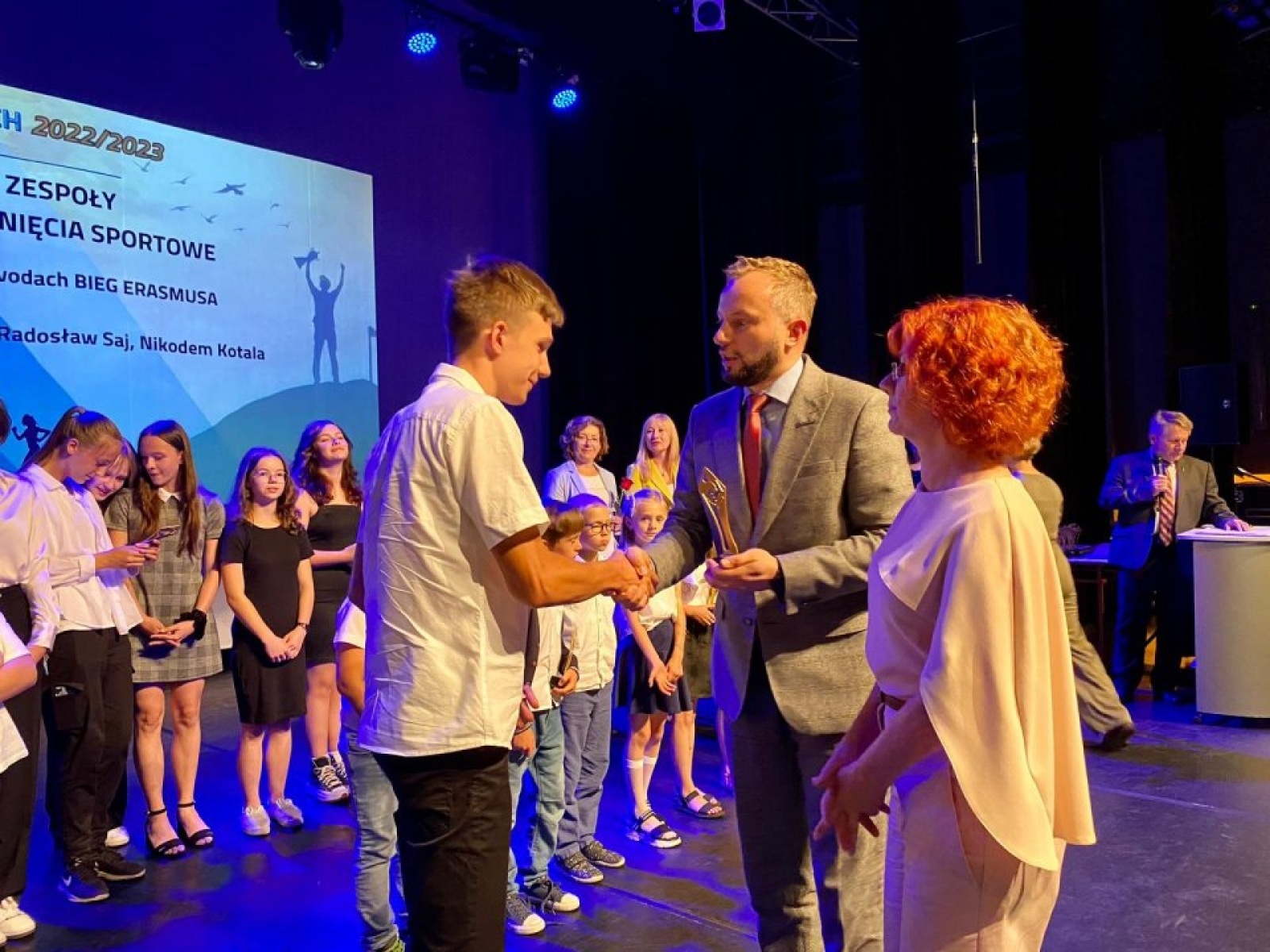 Zdjęcie w galerii na portalu naszwodzislaw.com: W Rydułtowach wyróżniono najlepszych uczniów [FOTO] wiadomości z regionu