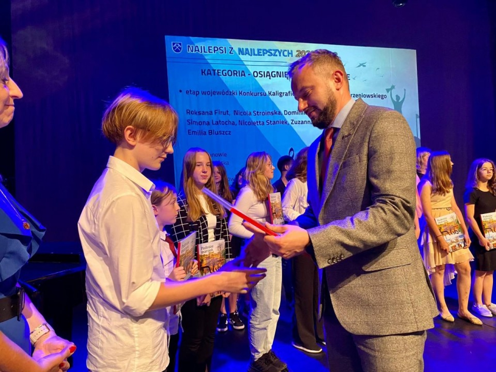 Zdjęcie w galerii na portalu naszwodzislaw.com: W Rydułtowach wyróżniono najlepszych uczniów [FOTO] wiadomości z regionu
