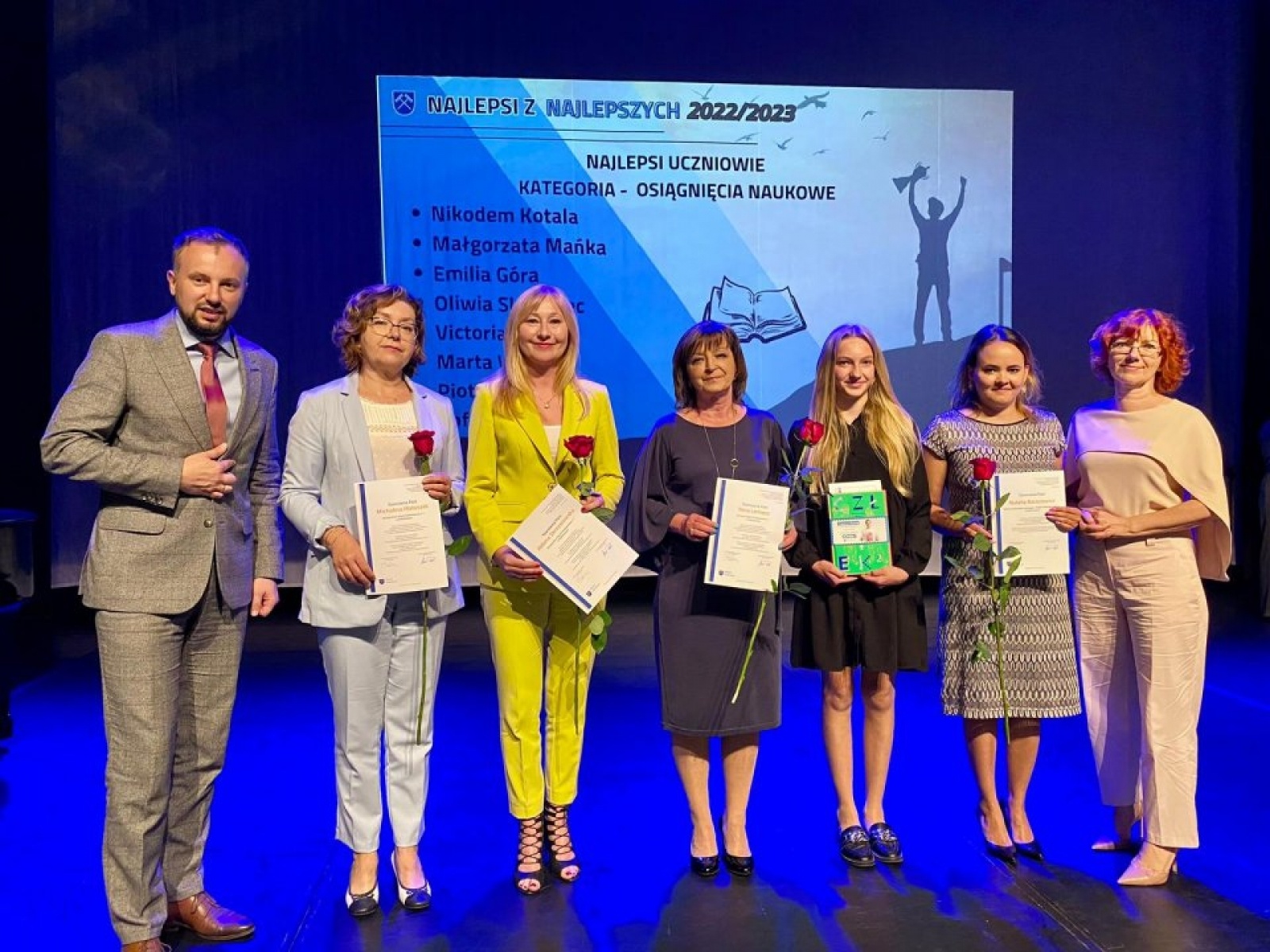 Zdjęcie w galerii na portalu naszwodzislaw.com: W Rydułtowach wyróżniono najlepszych uczniów [FOTO] wiadomości z regionu