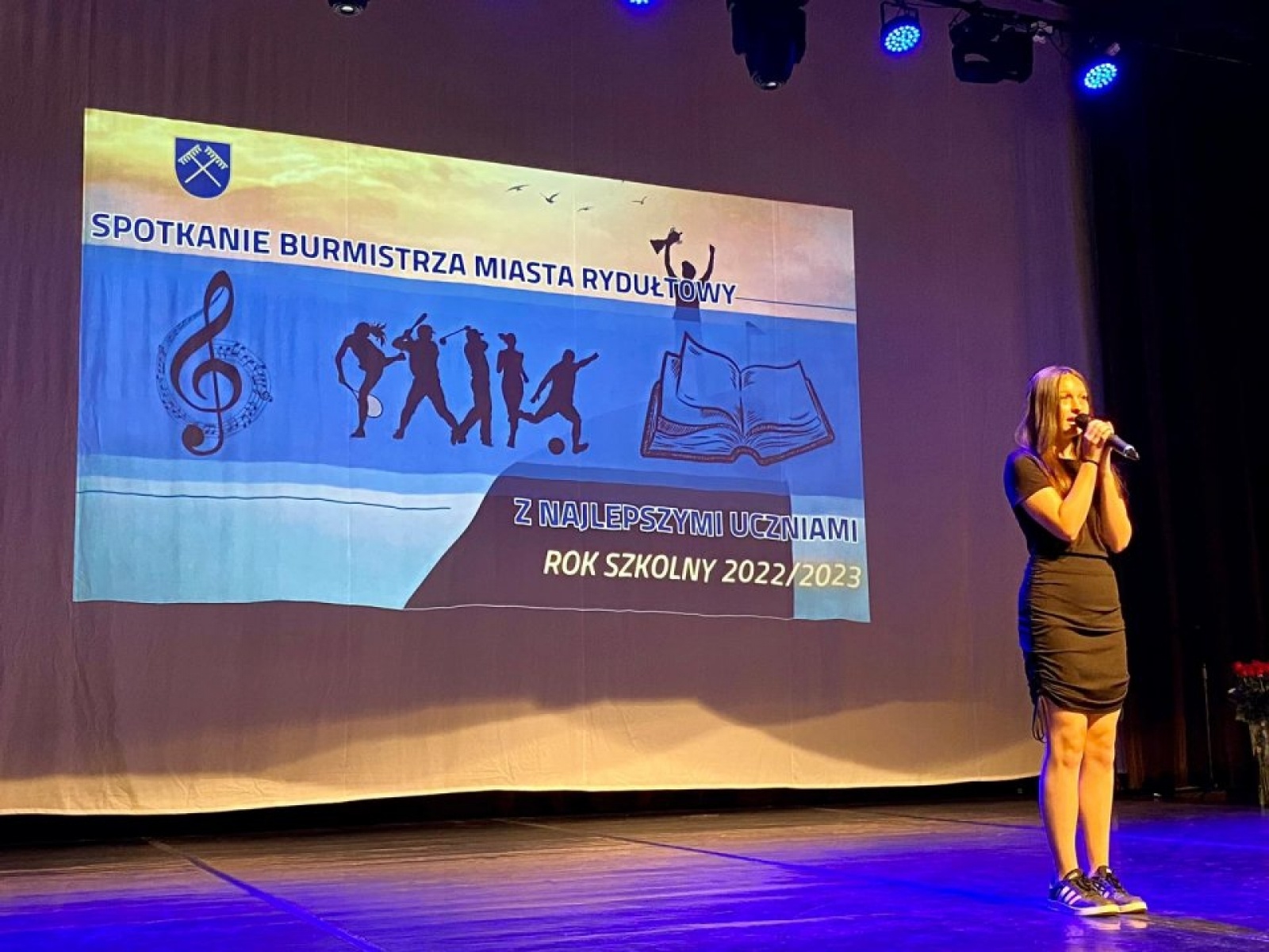 Zdjęcie w galerii na portalu naszwodzislaw.com: W Rydułtowach wyróżniono najlepszych uczniów [FOTO] wiadomości z regionu