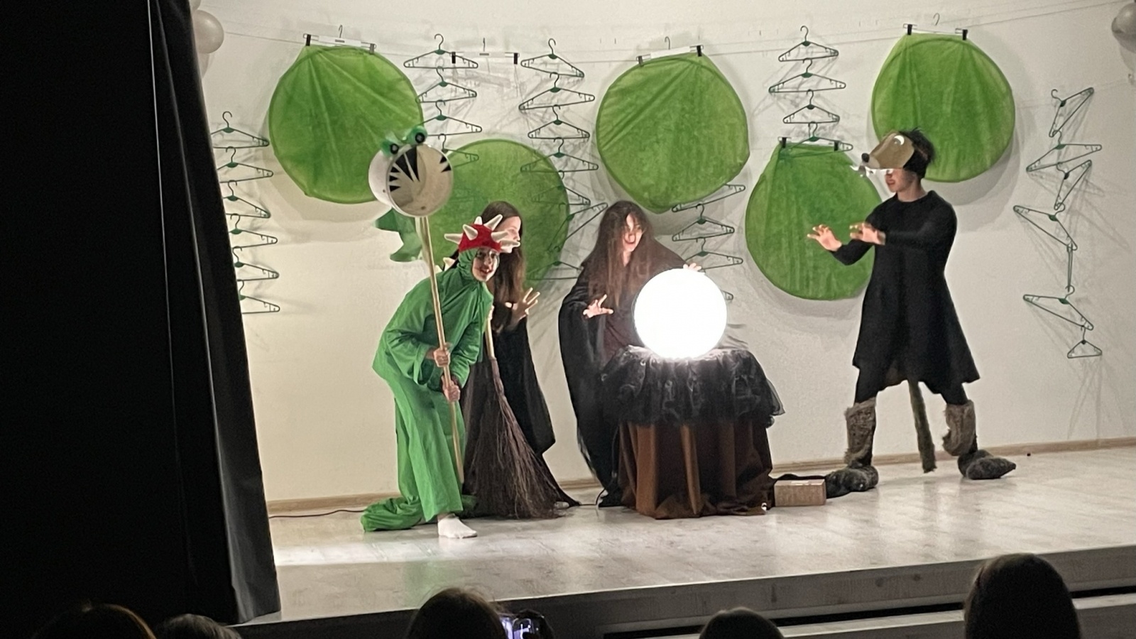 Zdjęcie w galerii na portalu naszwodzislaw.com: Mama, Tata i Ja. Festyn w zawadzkiej szkole [FOTO] wiadomości z regionu