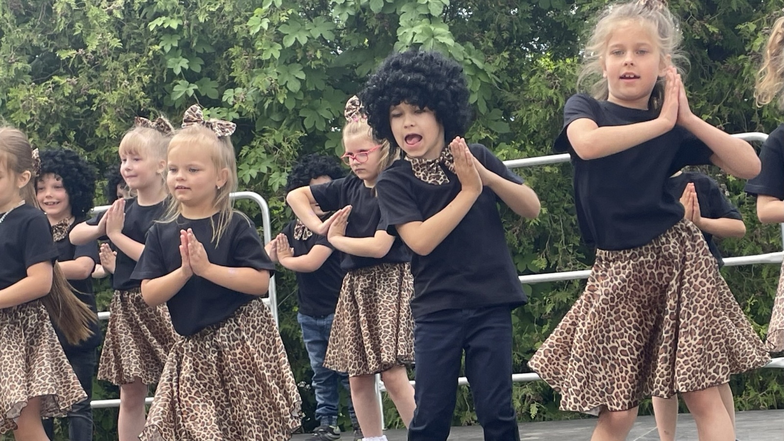 Zdjęcie w galerii na portalu naszwodzislaw.com: Mama, Tata i Ja. Festyn w zawadzkiej szkole [FOTO] wiadomości z regionu