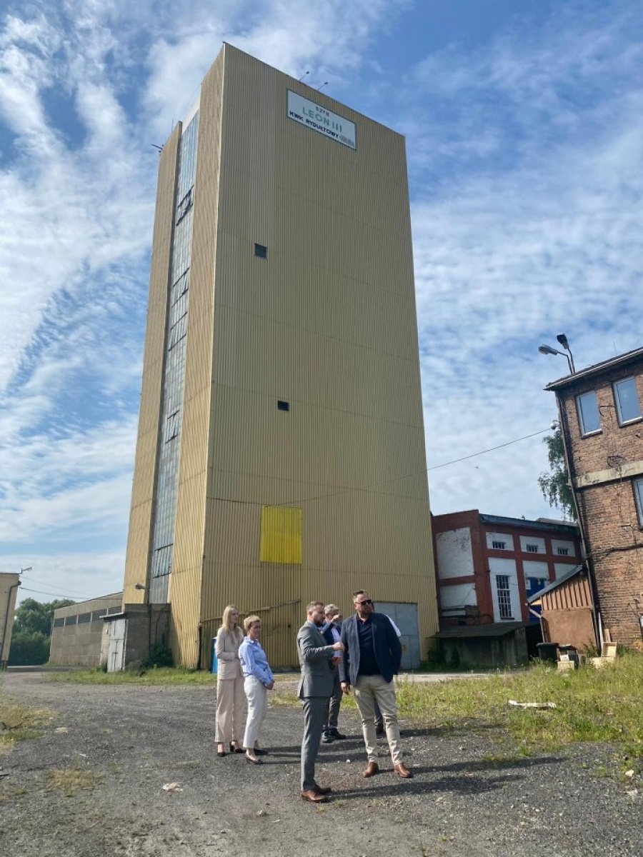 Zdjęcie w galerii na portalu naszwodzislaw.com: Rydułtowy. Rusza zagospodarowanie terenów poprzemysłowych w rejonie Szybu Leon III wiadomości z regionu