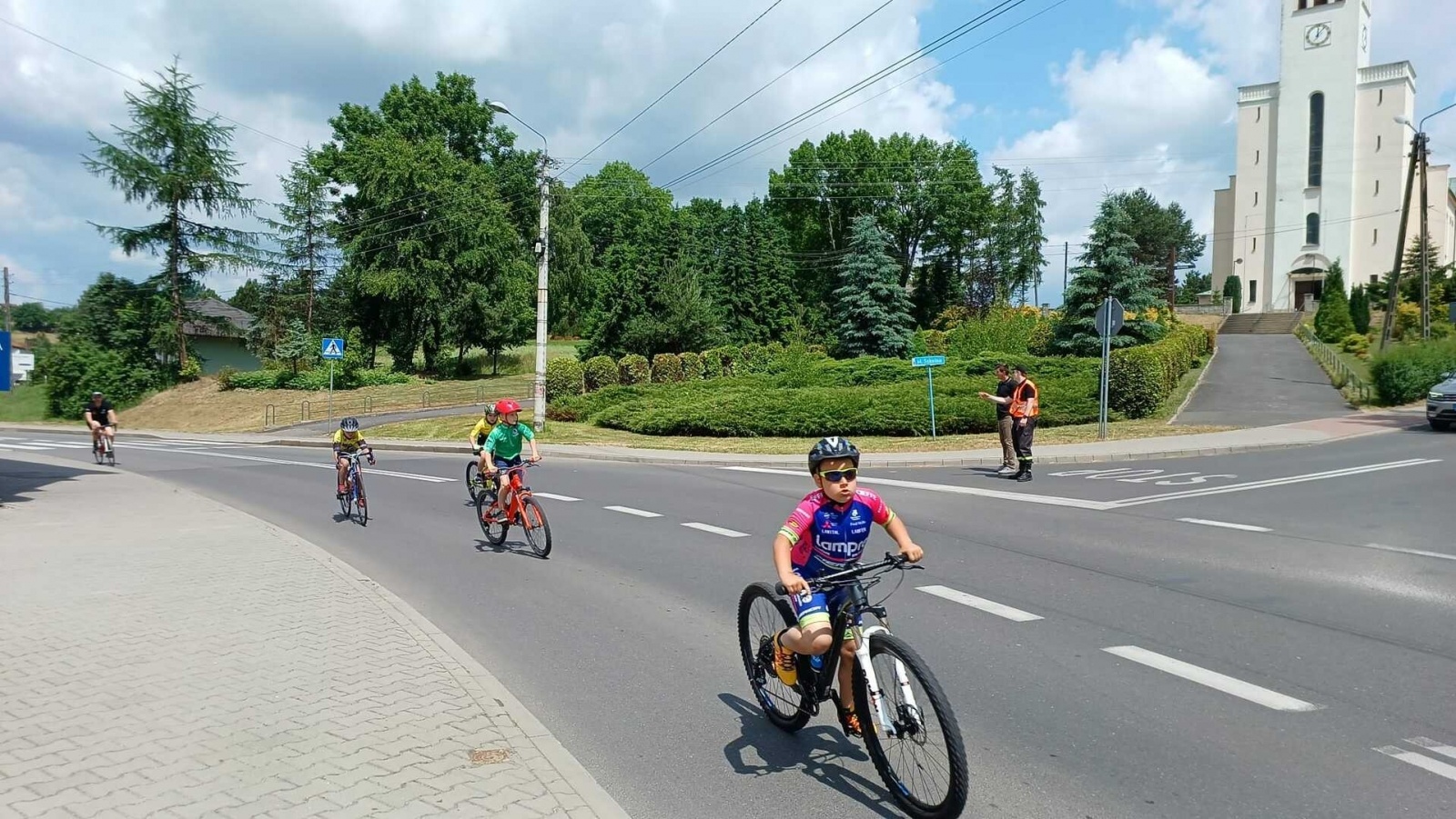 Zdjęcie w galerii na portalu naszwodzislaw.com: Wielka kolarska impreza w Połomi za nami wiadomości z regionu